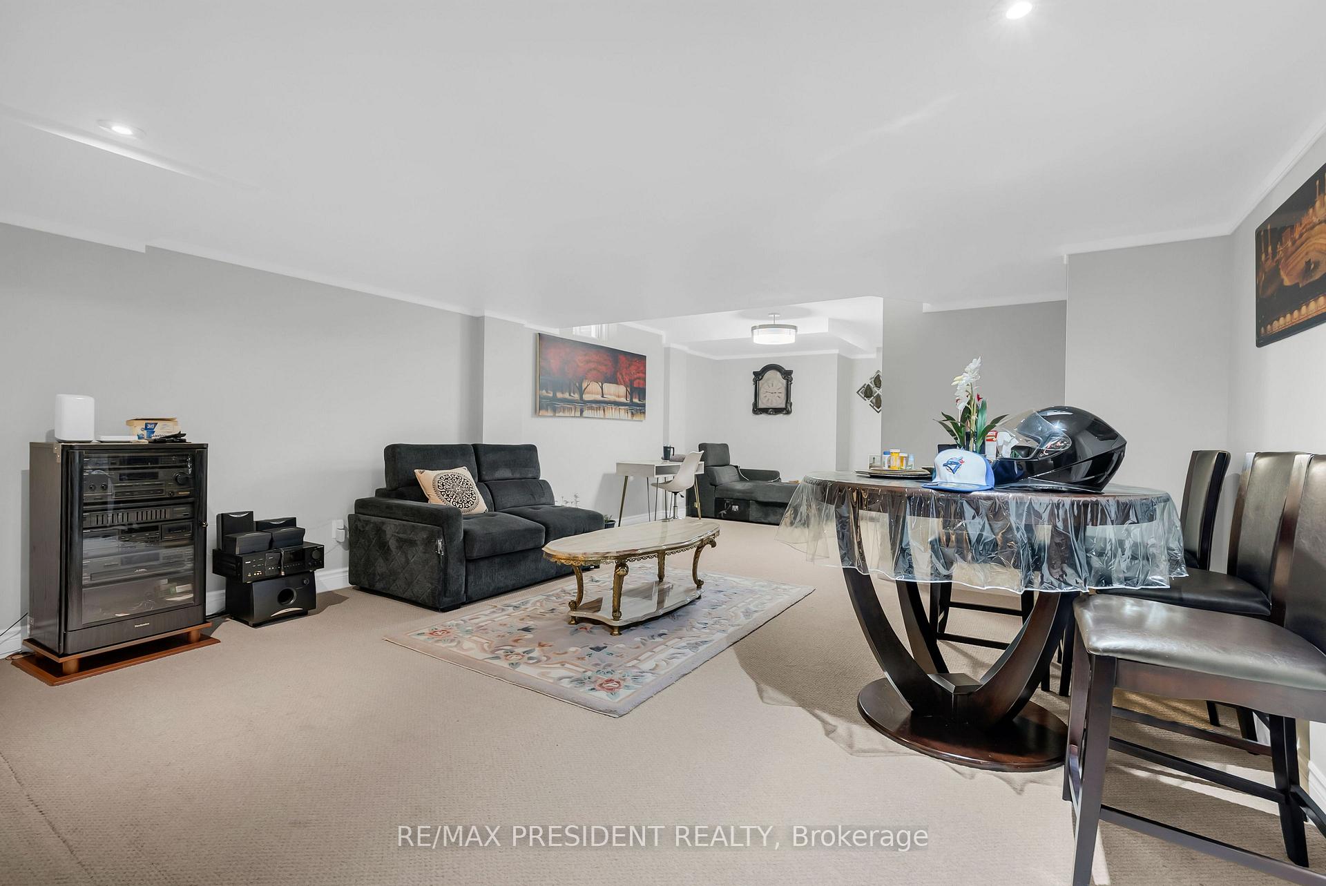 Photo 37 of 16 Canary Close, Brampton, Credit Valley — HOMEH