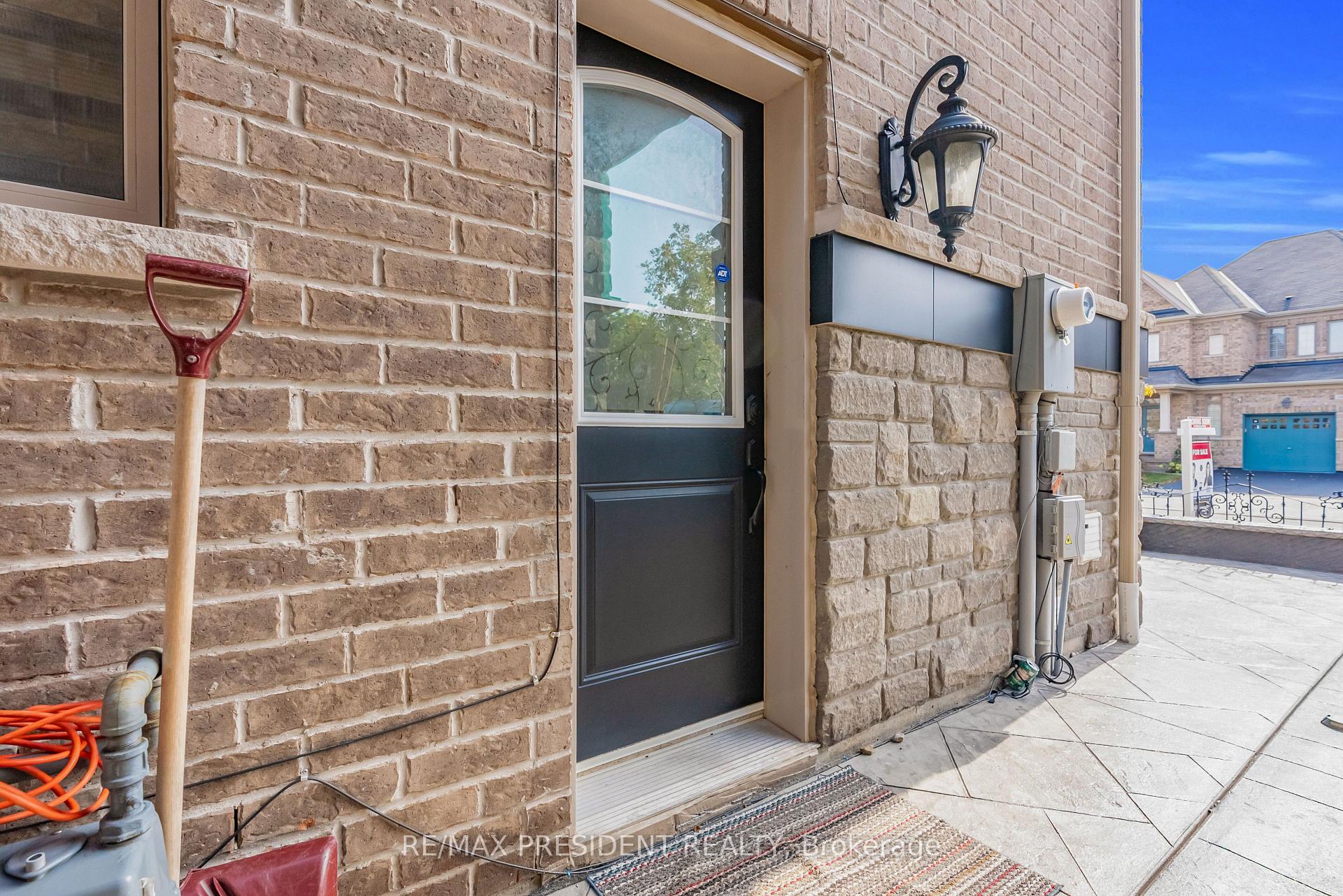 Photo 45 of 16 Canary Close, Brampton, Credit Valley — HOMEH
