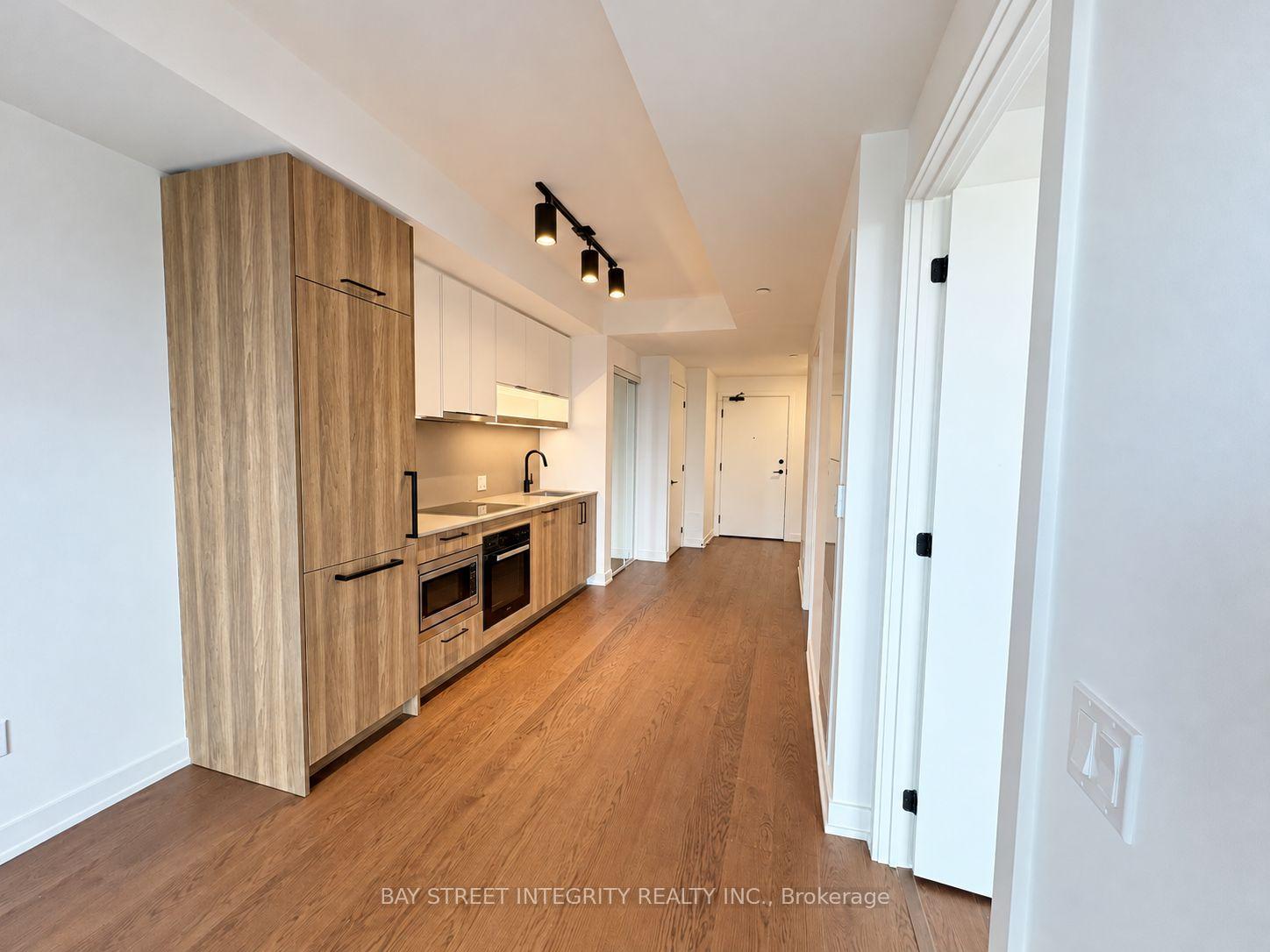 Photo 6 of Unit 2106, 91 Montclair Avenue, Toronto, Forest Hill South — HOMEH