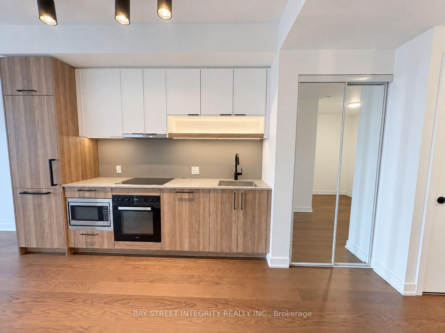 Photo 8 of Unit 2106, 91 Montclair Avenue, Toronto, Forest Hill South — HOMEH