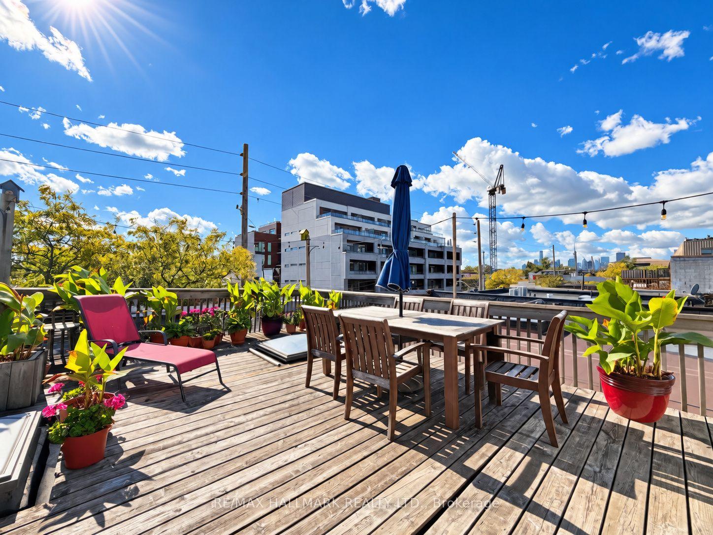 Photo 10 of 1304 Queen Street E, Toronto, South Riverdale — HOMEH