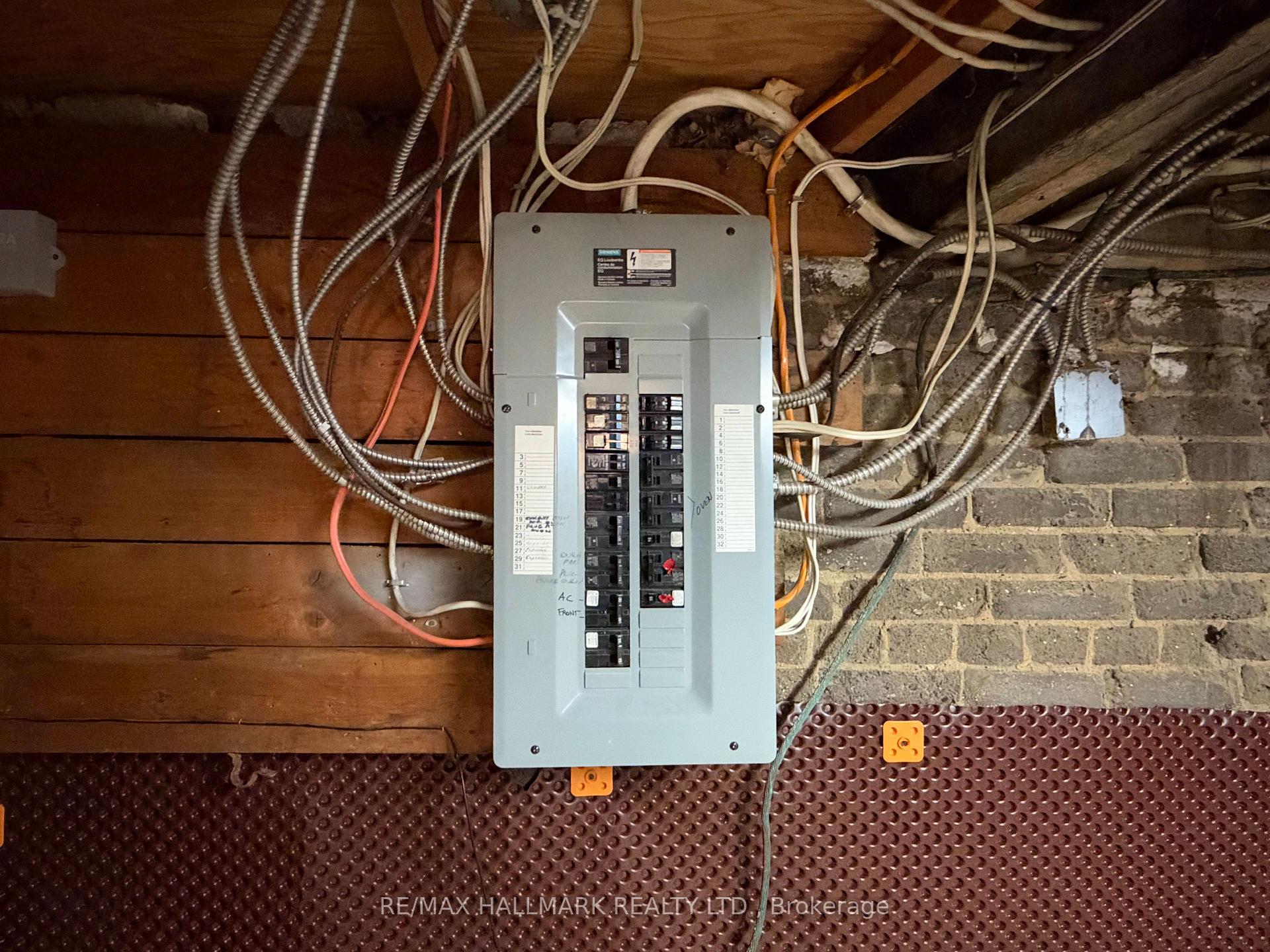 Photo 11 of 1304 Queen Street E, Toronto, South Riverdale — HOMEH