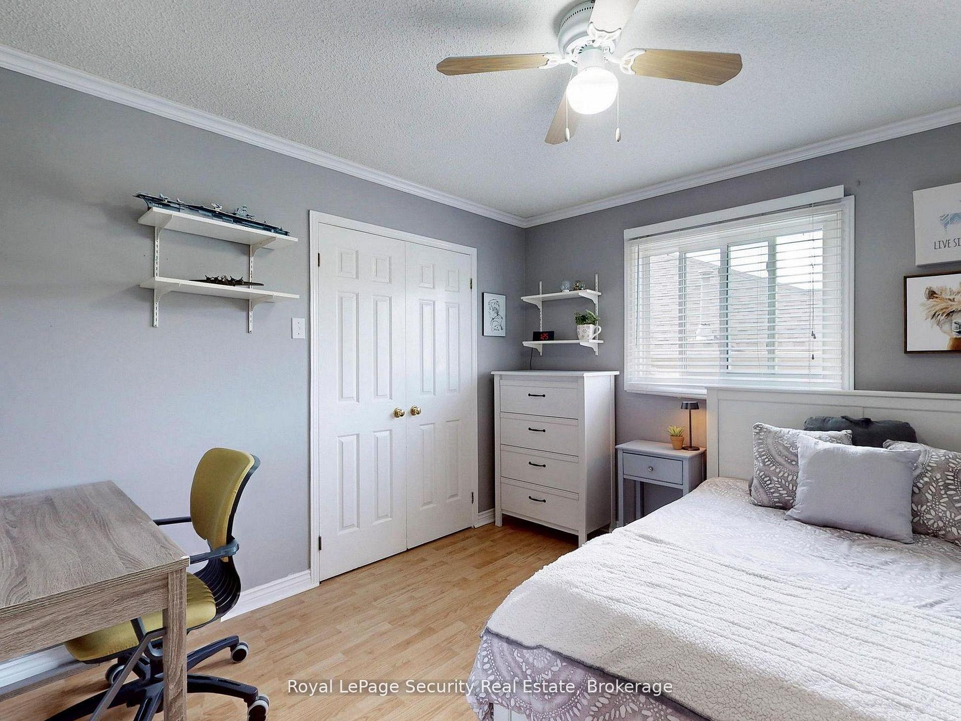 Photo 31 of 122 Browning Trail, Barrie, Letitia Heights — HOMEH