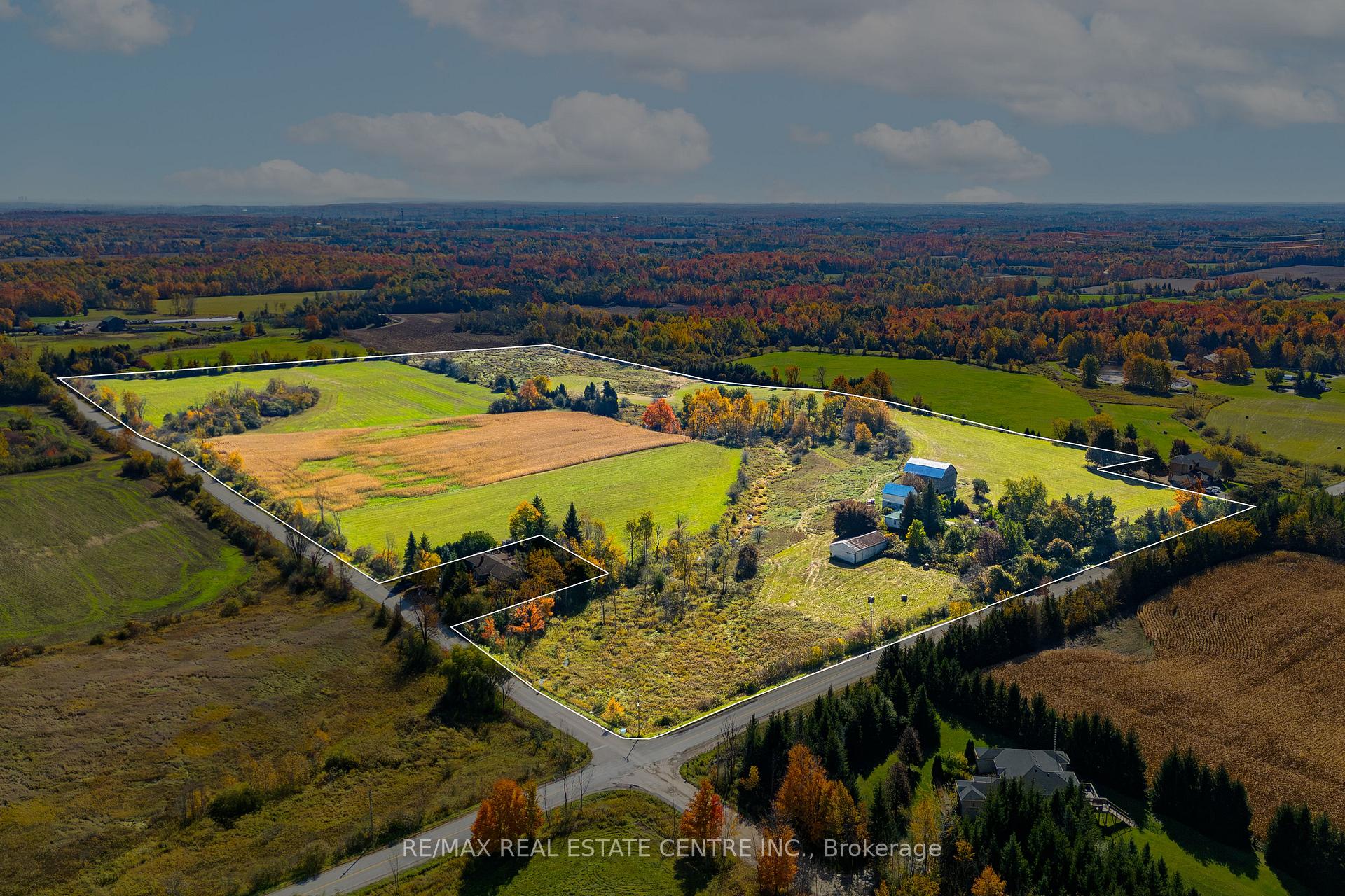 Photo 2 of 11858 32 Side Road, Halton Hills, Rural Halton Hills — HOMEH