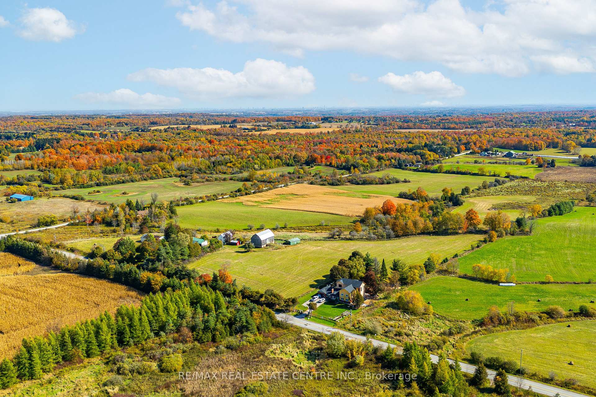 Photo 4 of 11858 32 Side Road, Halton Hills, Rural Halton Hills — HOMEH