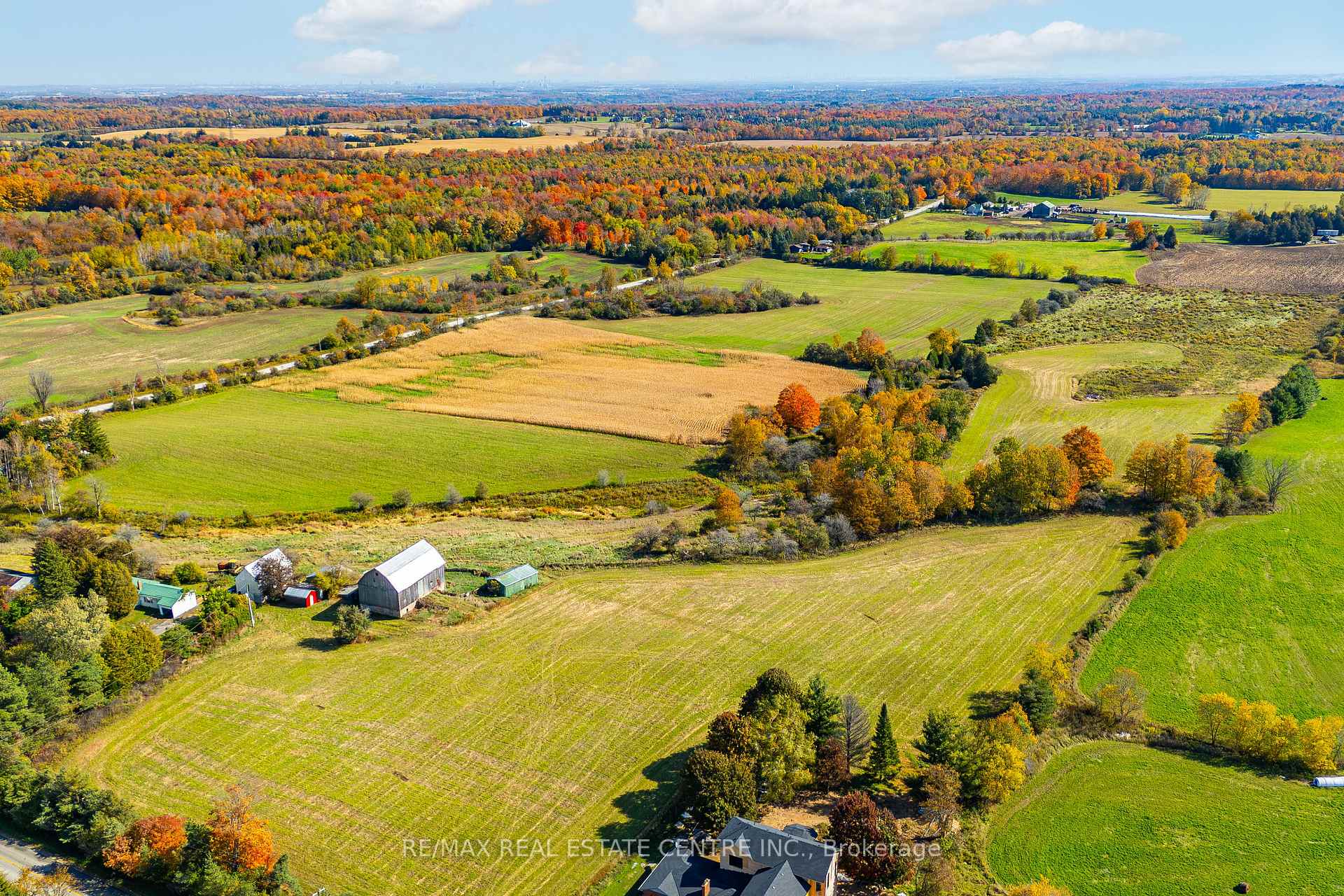 Photo 5 of 11858 32 Side Road, Halton Hills, Rural Halton Hills — HOMEH