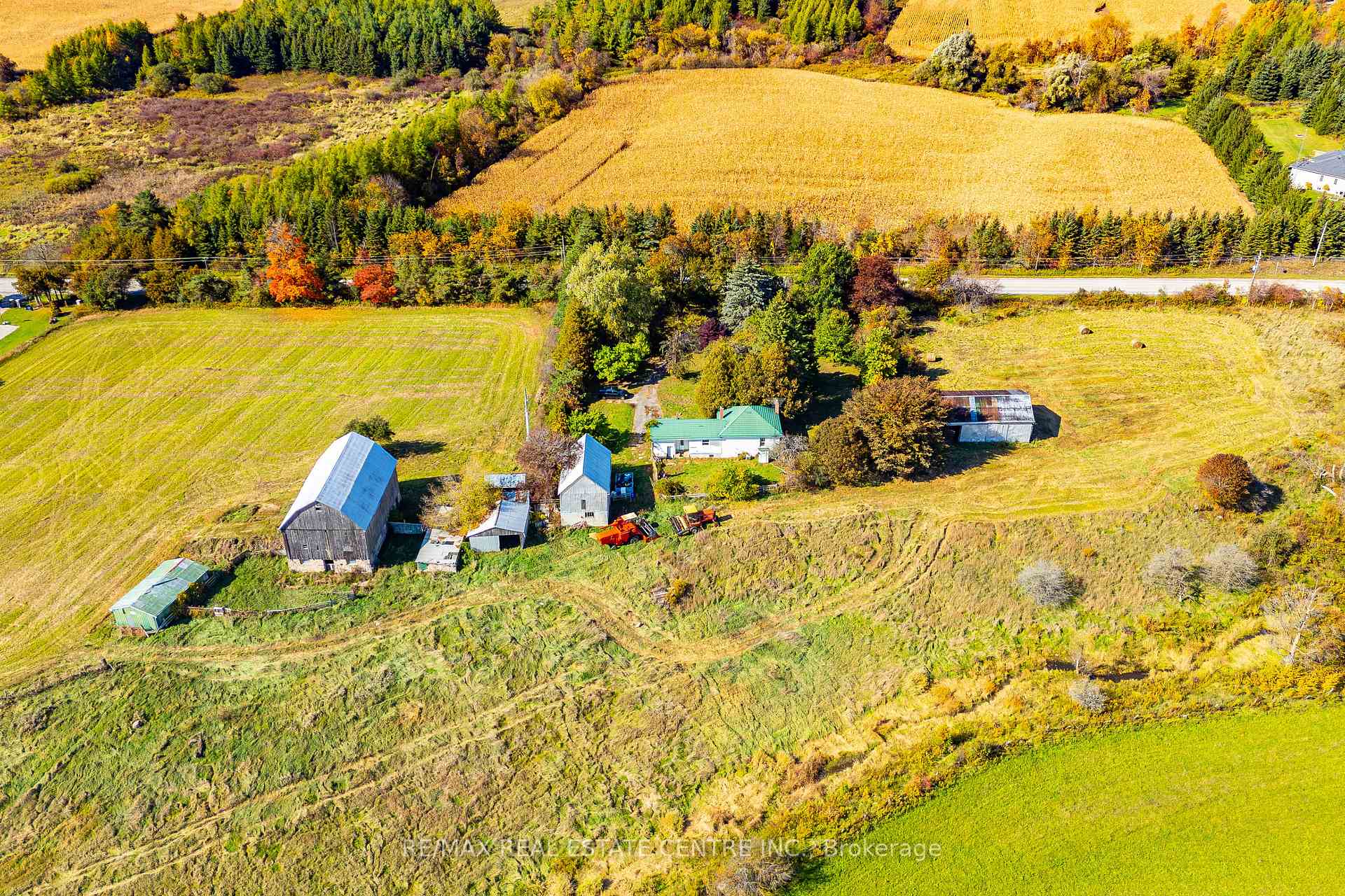 Photo 20 of 11858 32 Side Road, Halton Hills, Rural Halton Hills — HOMEH