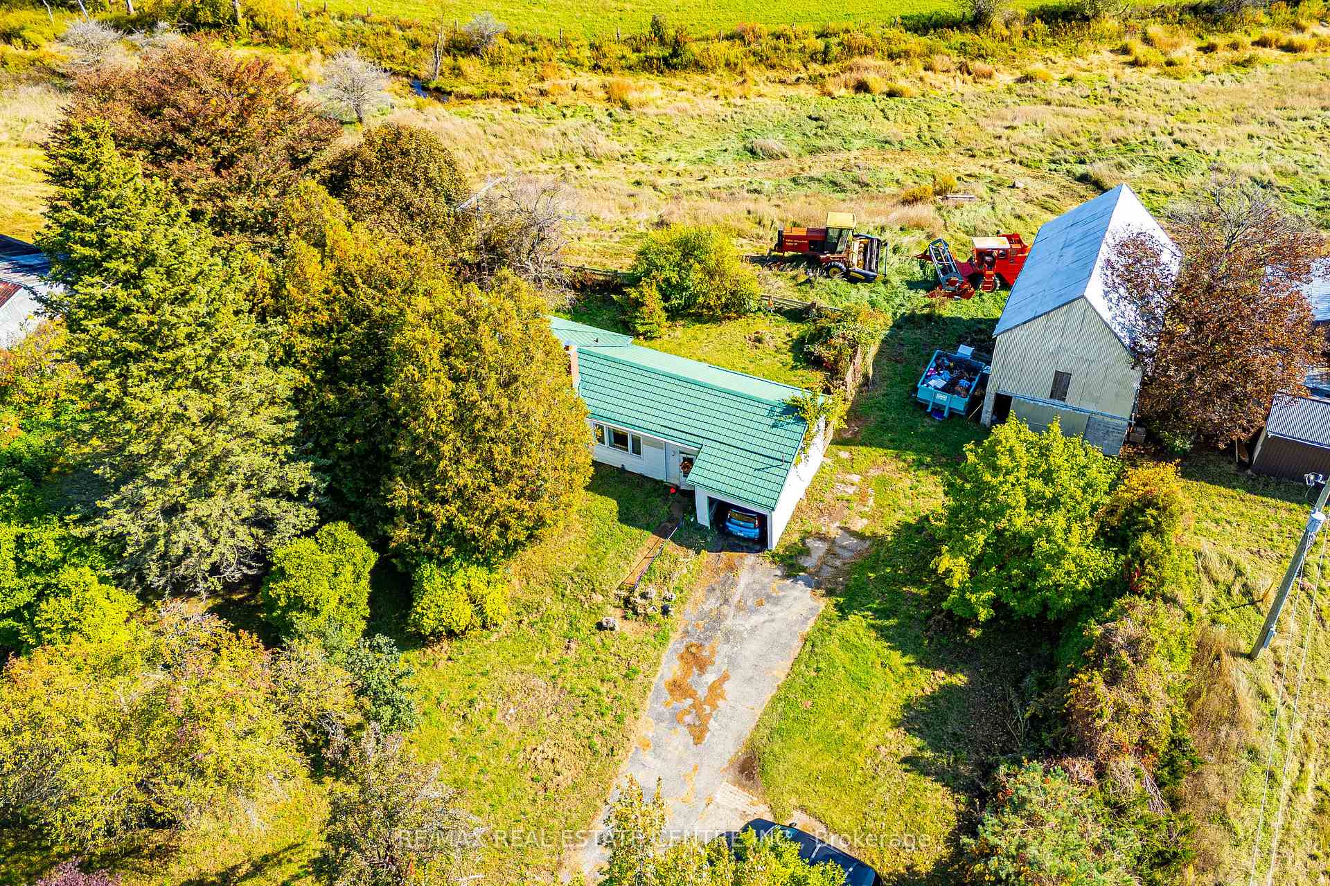 Photo 23 of 11858 32 Side Road, Halton Hills, Rural Halton Hills — HOMEH