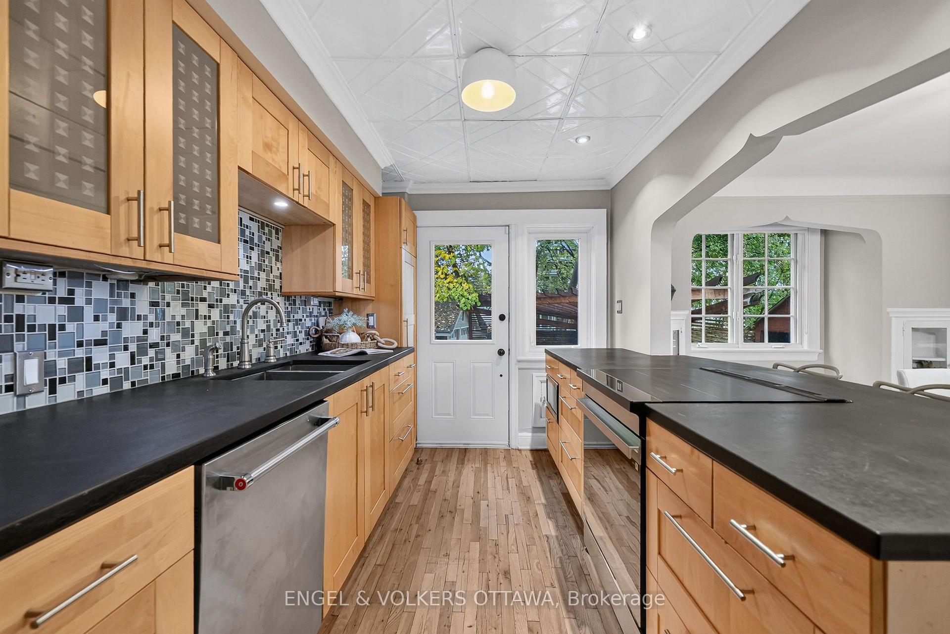 Photo 24 of 61 Muriel Street, Ottawa, Glebe — HOMEH