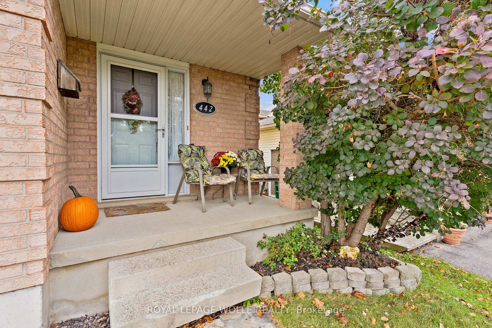 Photo 4 of 442 Joseph Street, Wilmot, New Hamburg — HOMEH