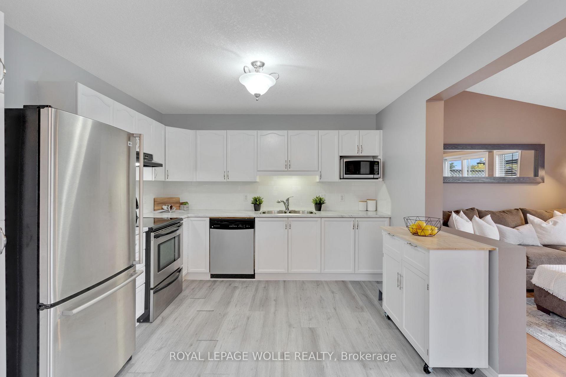 Photo 10 of 442 Joseph Street, Wilmot, New Hamburg — HOMEH