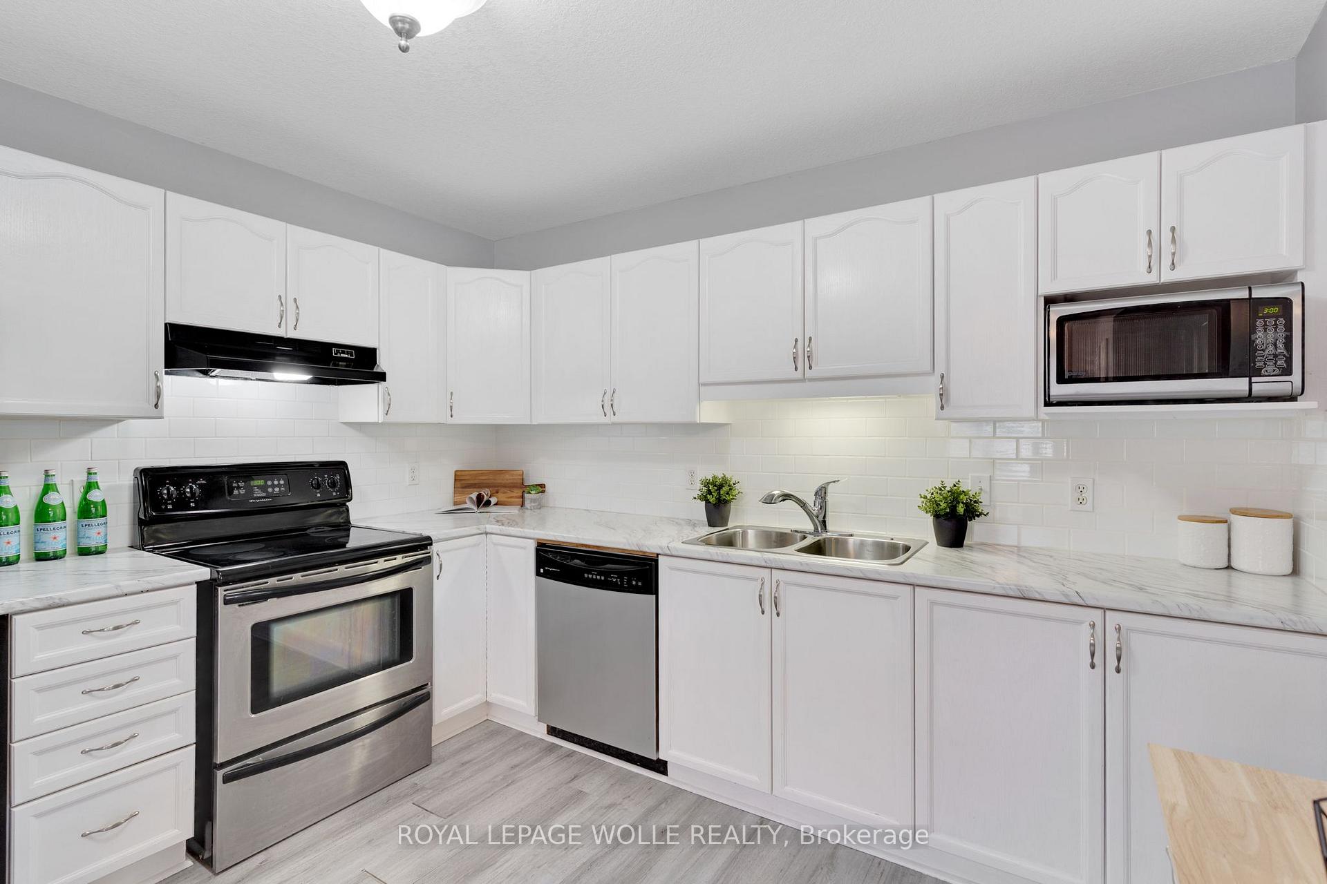 Photo 12 of 442 Joseph Street, Wilmot, New Hamburg — HOMEH