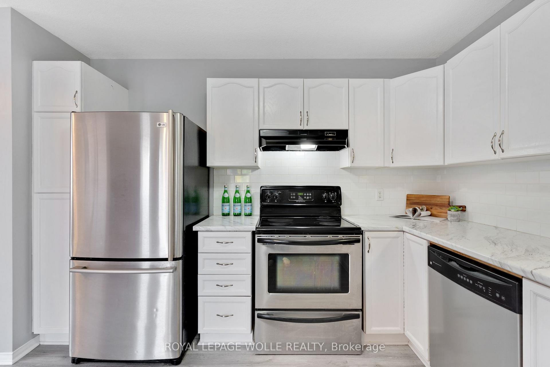 Photo 13 of 442 Joseph Street, Wilmot, New Hamburg — HOMEH