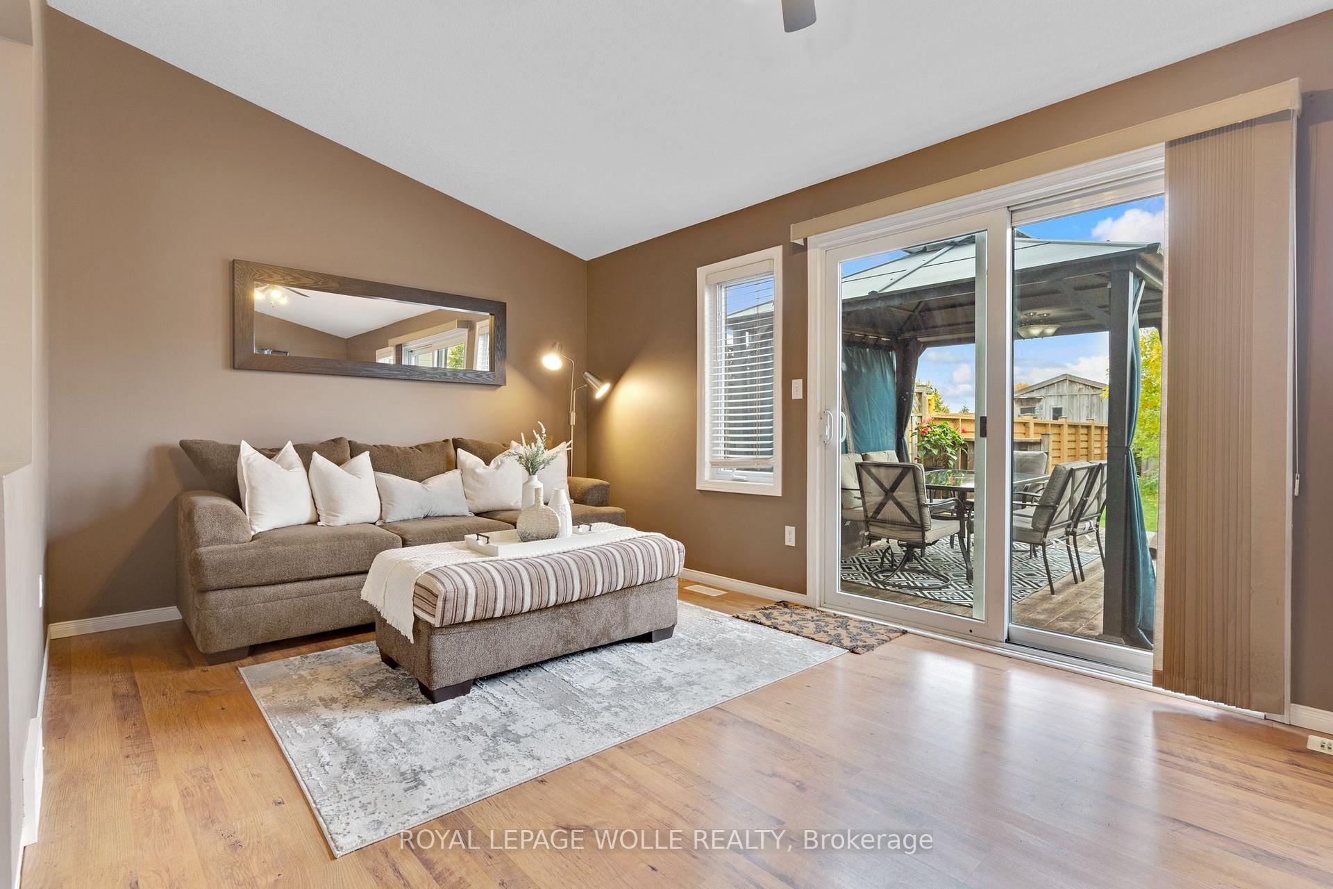 Photo 17 of 442 Joseph Street, Wilmot, New Hamburg — HOMEH