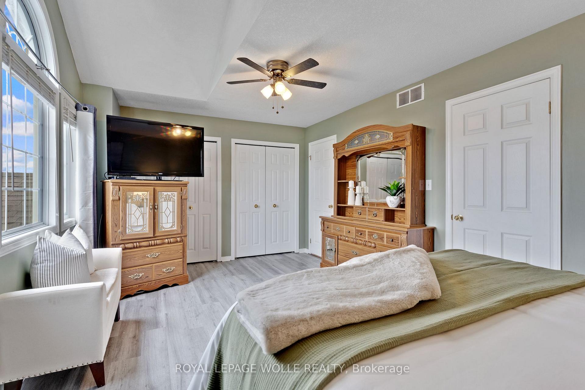 Photo 24 of 442 Joseph Street, Wilmot, New Hamburg — HOMEH
