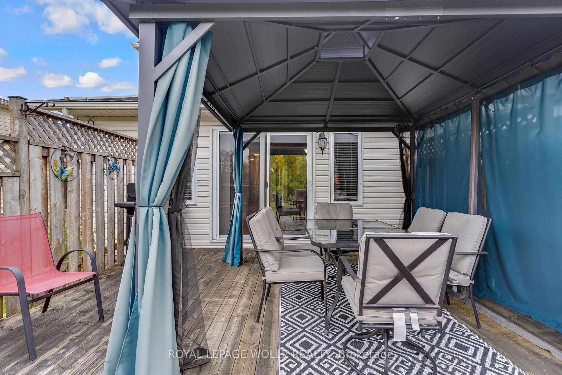 Photo 34 of 442 Joseph Street, Wilmot, New Hamburg — HOMEH