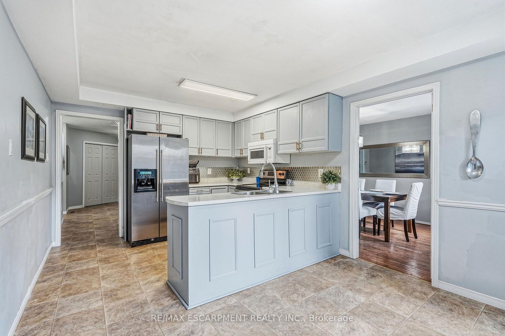 Photo 10 of 18 Rowntree Drive, Hamilton, Rushdale — HOMEH