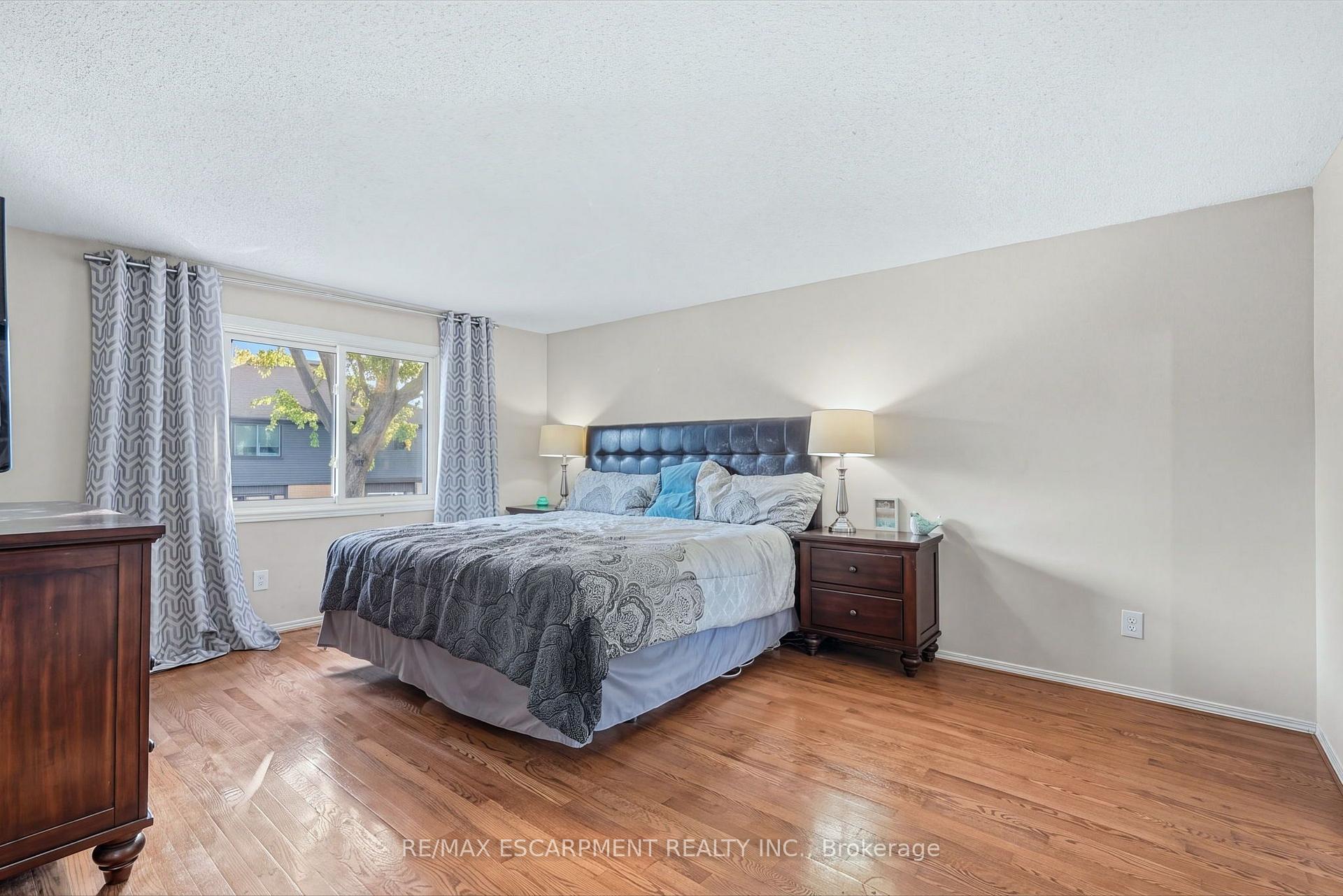 Photo 20 of 18 Rowntree Drive, Hamilton, Rushdale — HOMEH