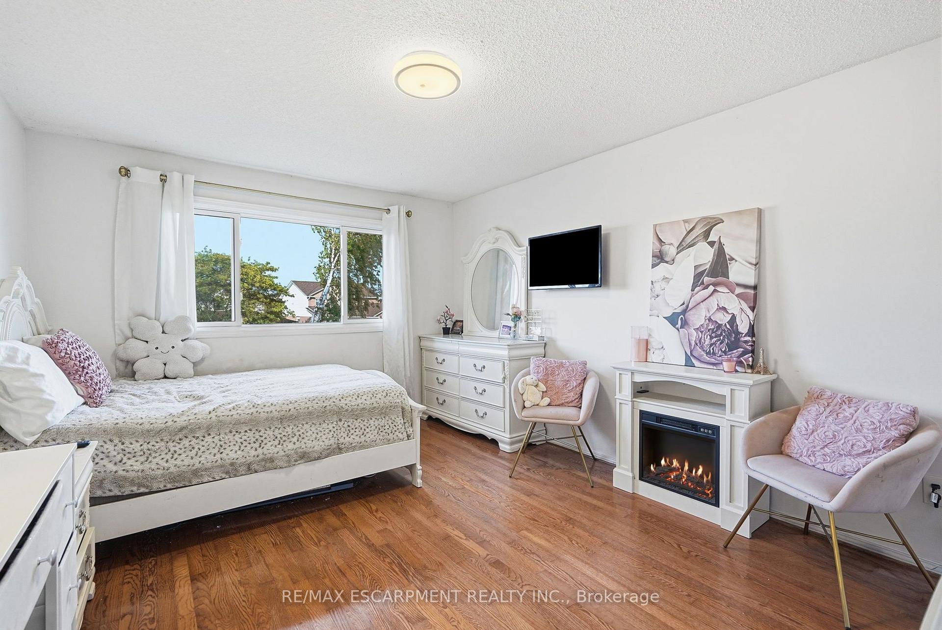 Photo 23 of 18 Rowntree Drive, Hamilton, Rushdale — HOMEH