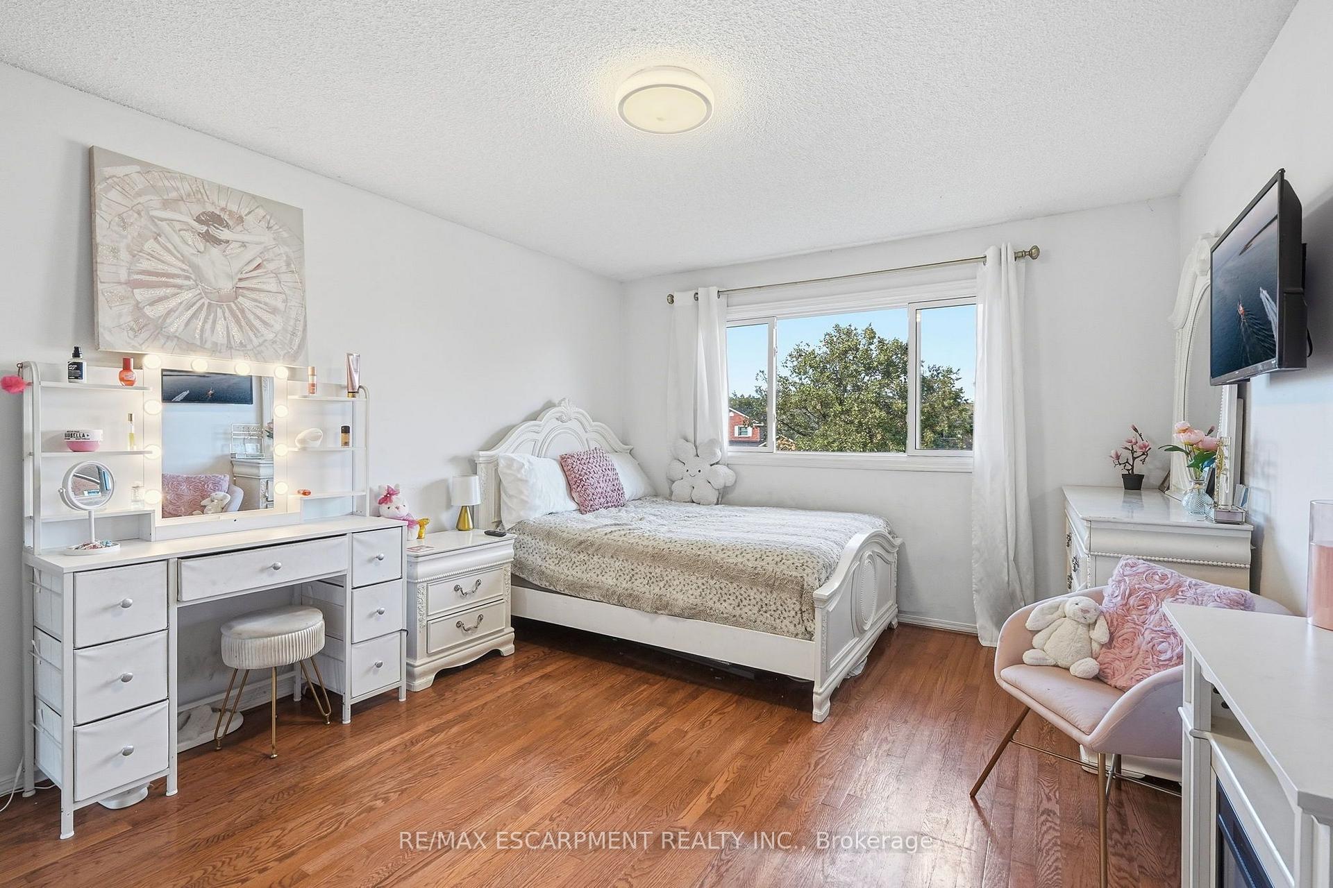 Photo 24 of 18 Rowntree Drive, Hamilton, Rushdale — HOMEH