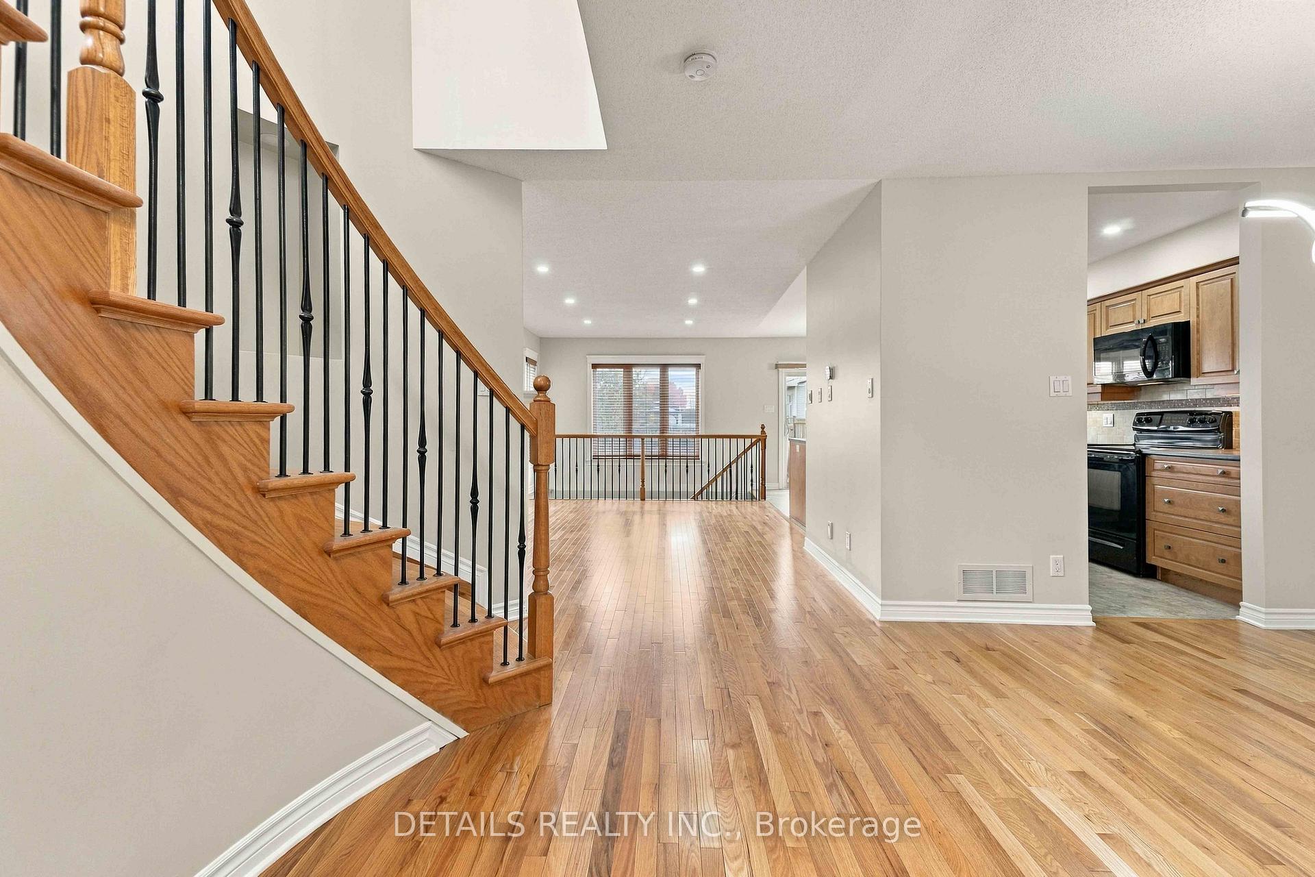 Photo 5 of 1034 Marconi Avenue, Ottawa, Kanata - Morgan's Grant/South March — HOMEH