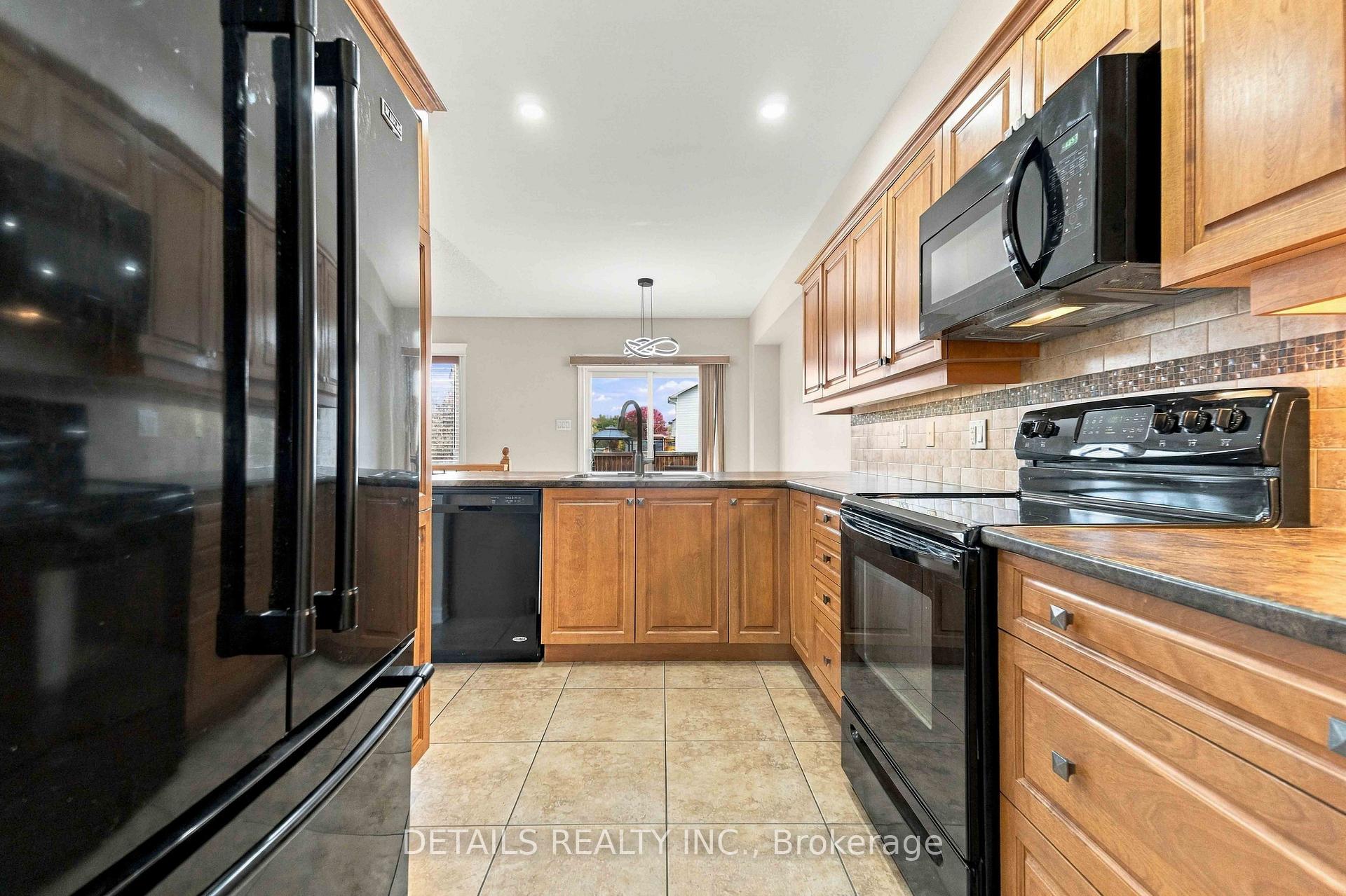 Photo 18 of 1034 Marconi Avenue, Ottawa, Kanata - Morgan's Grant/South March — HOMEH