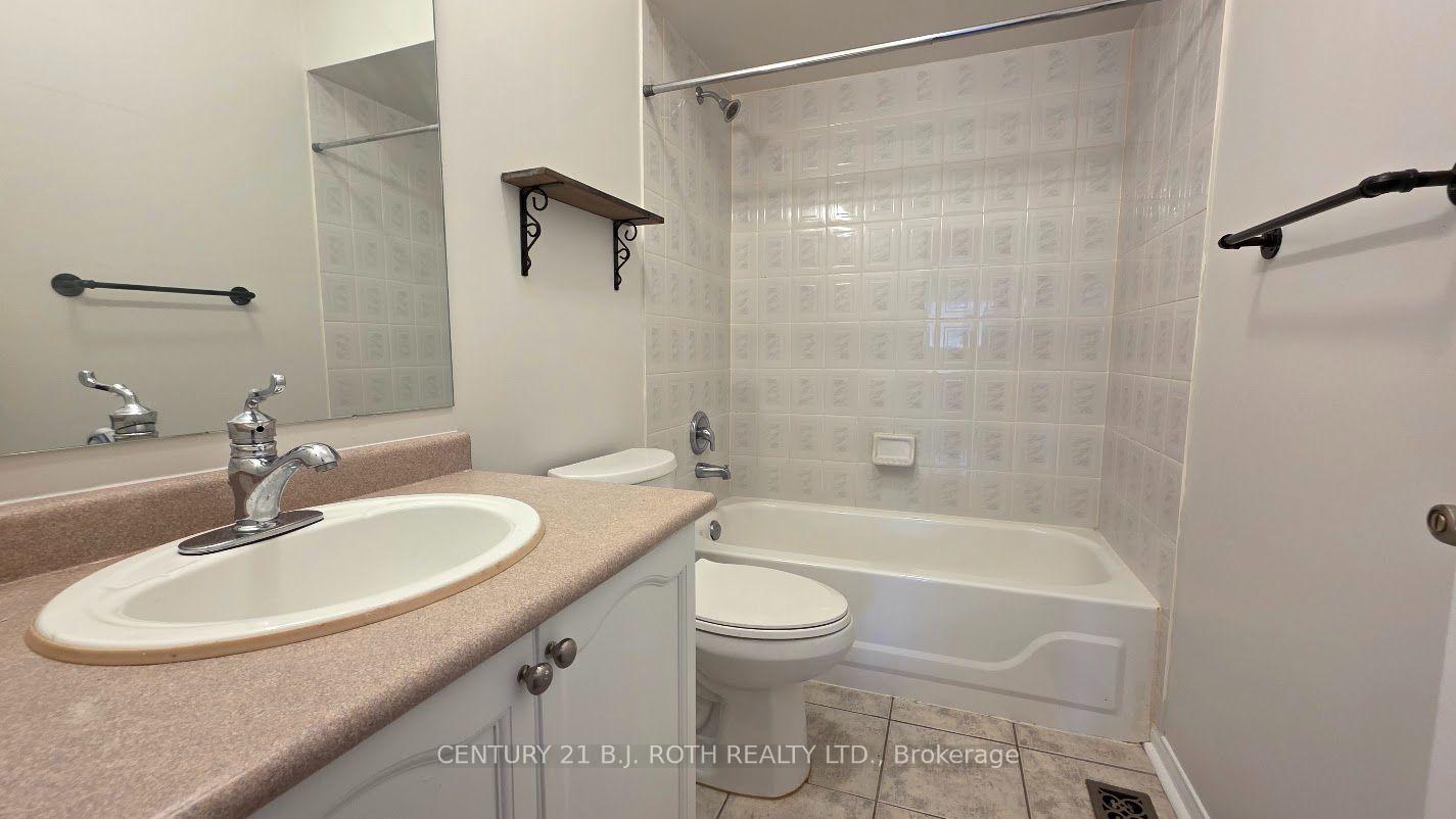Photo 14 of 1930 Webster Boulevard, Innisfil, Alcona — HOMEH
