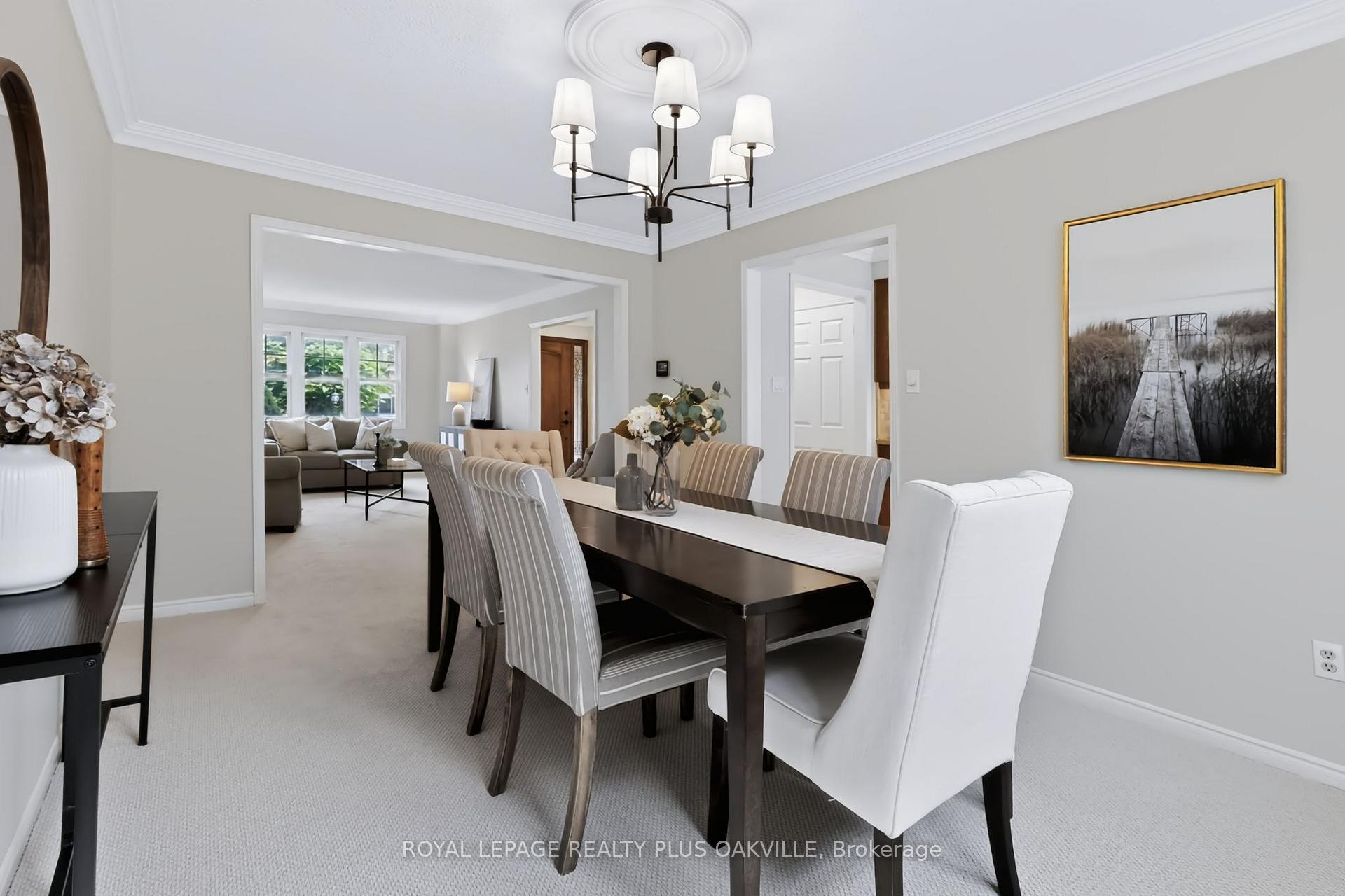 Photo 13 of 279 Hickory Circle, Oakville, Wedgewood Creek — HOMEH