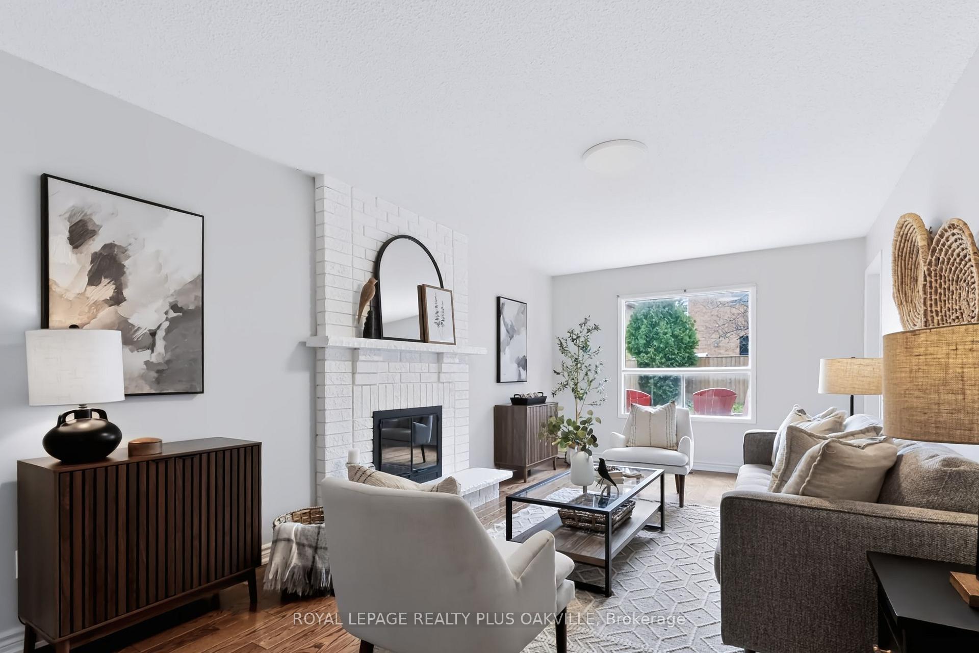 Photo 24 of 279 Hickory Circle, Oakville, Wedgewood Creek — HOMEH