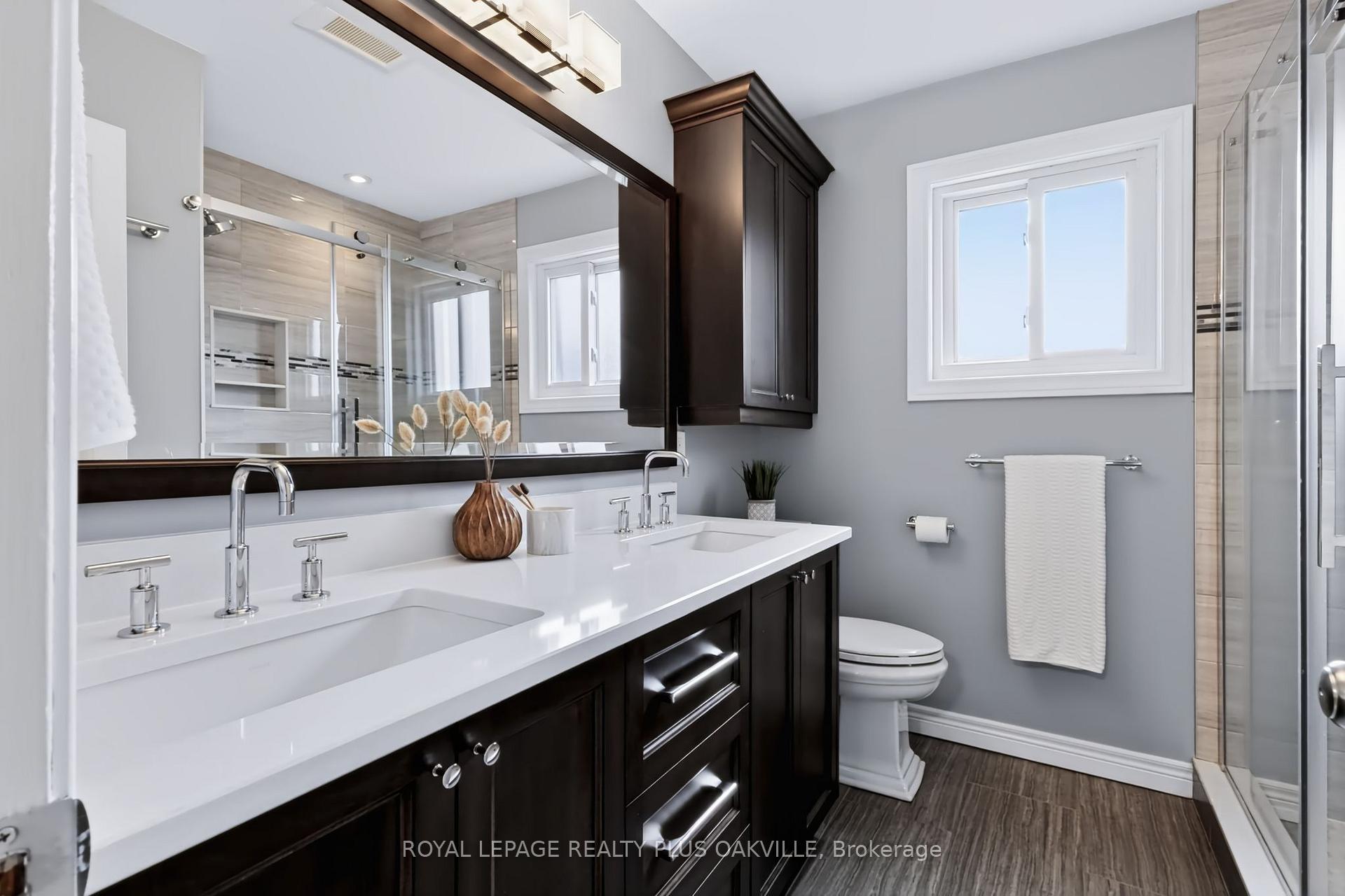 Photo 34 of 279 Hickory Circle, Oakville, Wedgewood Creek — HOMEH