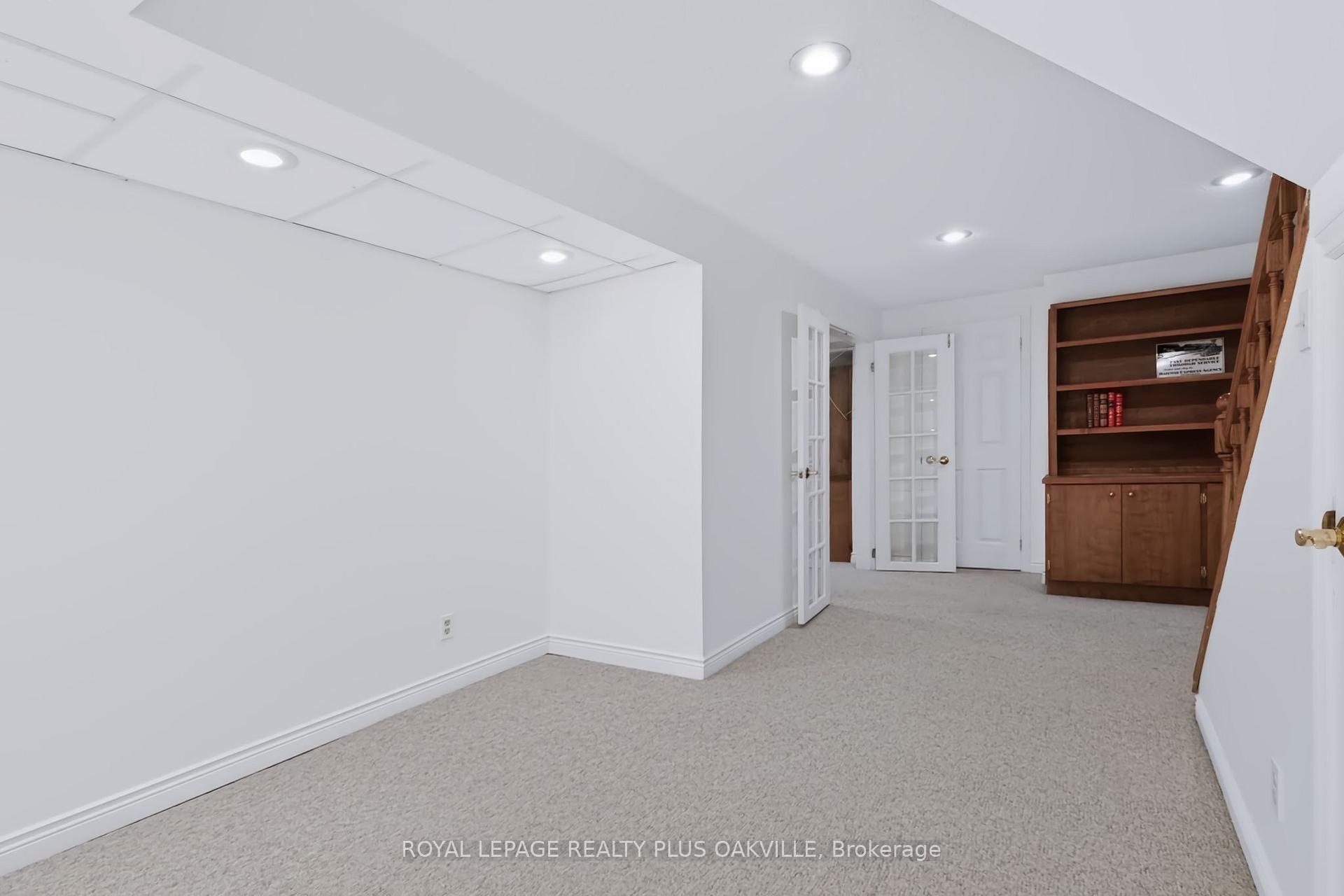 Photo 40 of 279 Hickory Circle, Oakville, Wedgewood Creek — HOMEH
