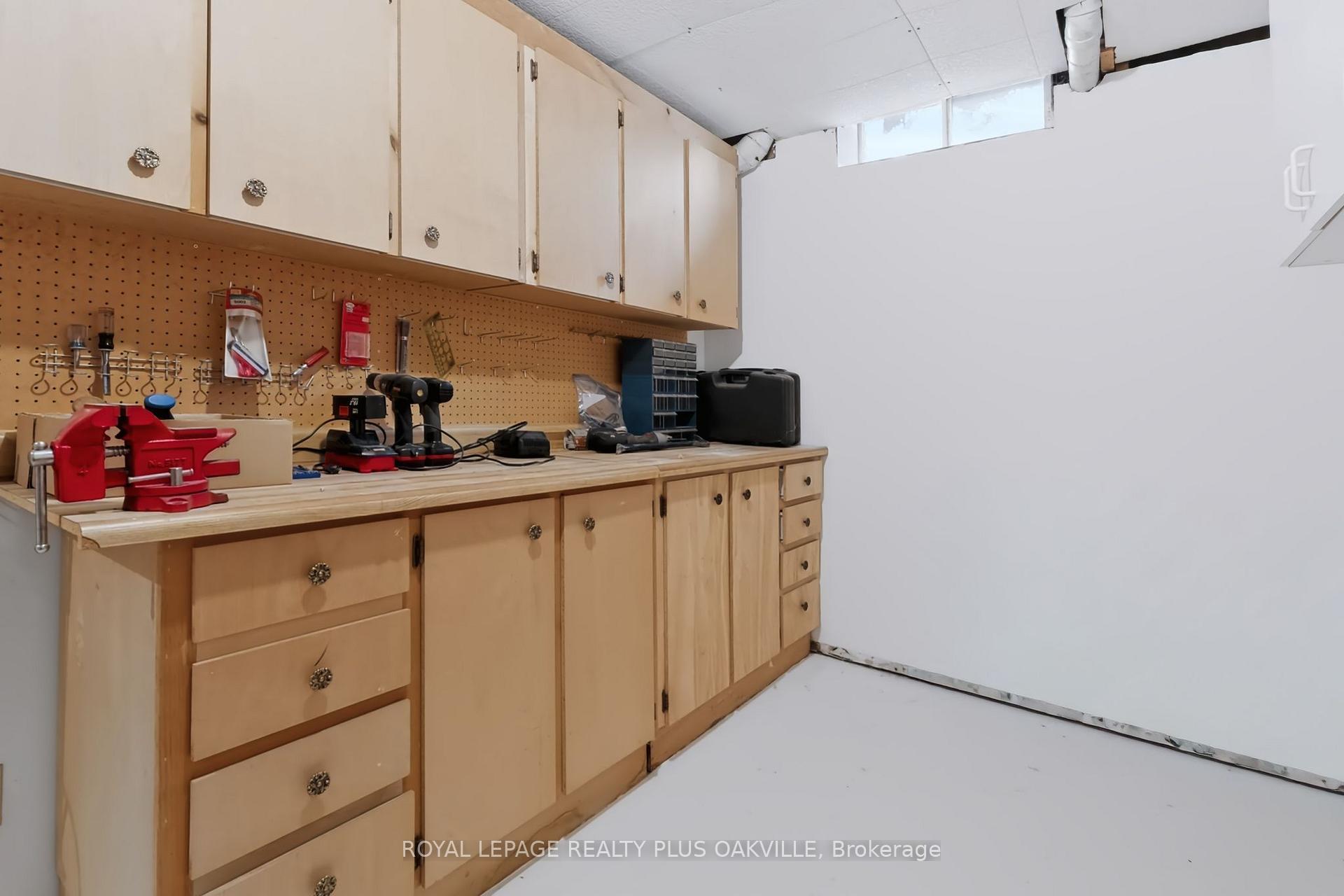 Photo 44 of 279 Hickory Circle, Oakville, Wedgewood Creek — HOMEH