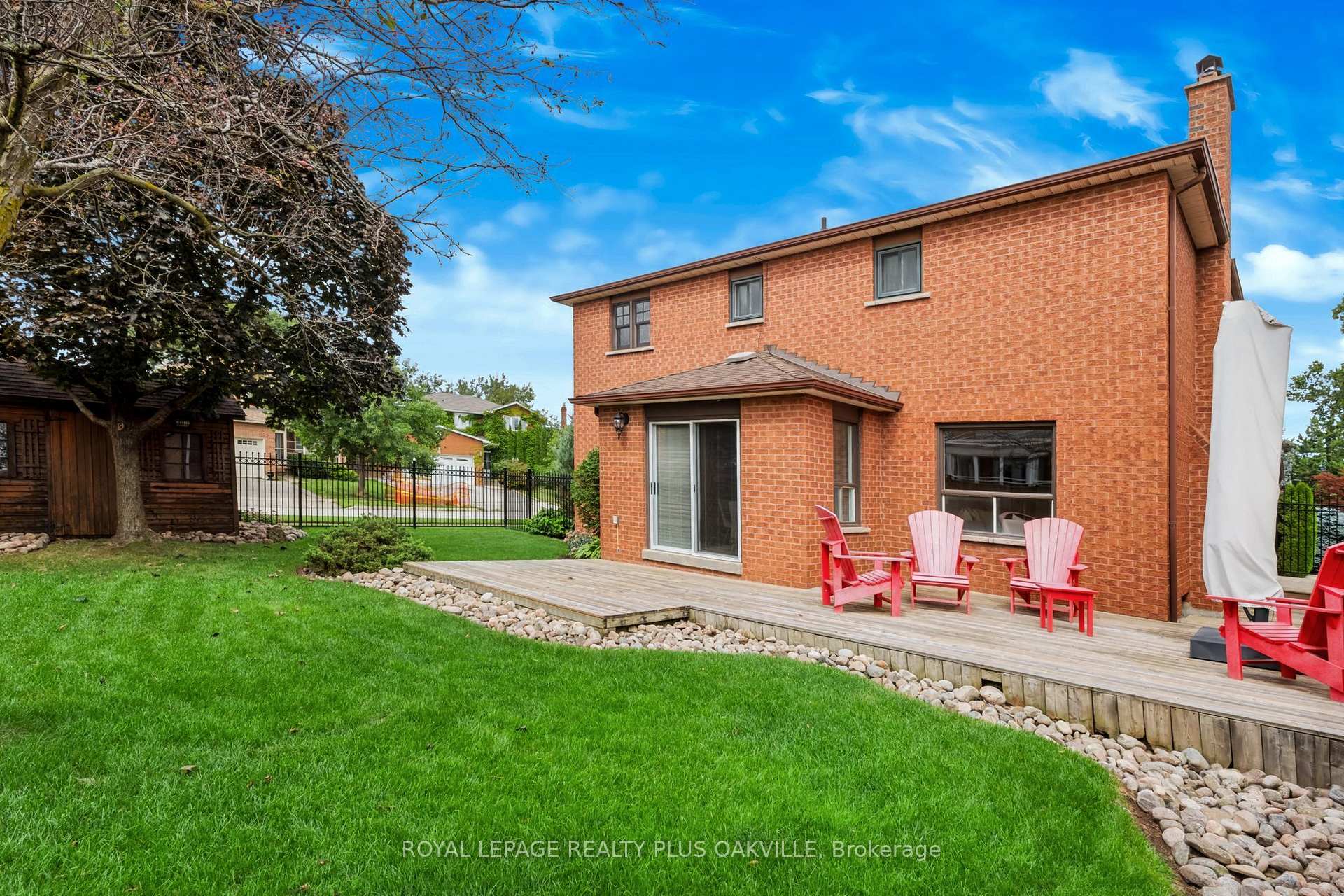 Photo 48 of 279 Hickory Circle, Oakville, Wedgewood Creek — HOMEH
