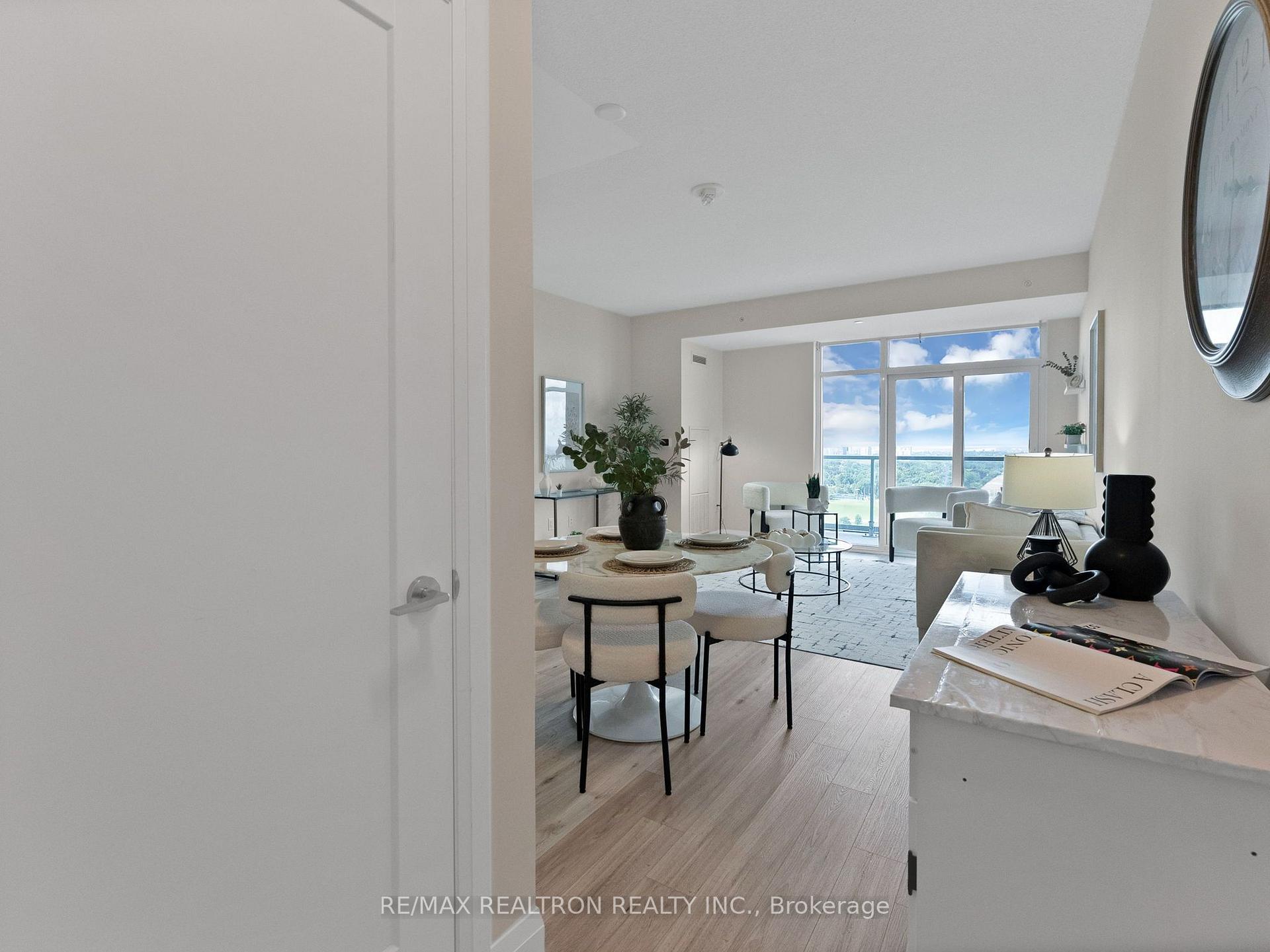 Photo 5 of Unit 1702, 3220 Sheppard Avenue E, Scarborough, Tam O'Shanter-Sullivan — HOMEH
