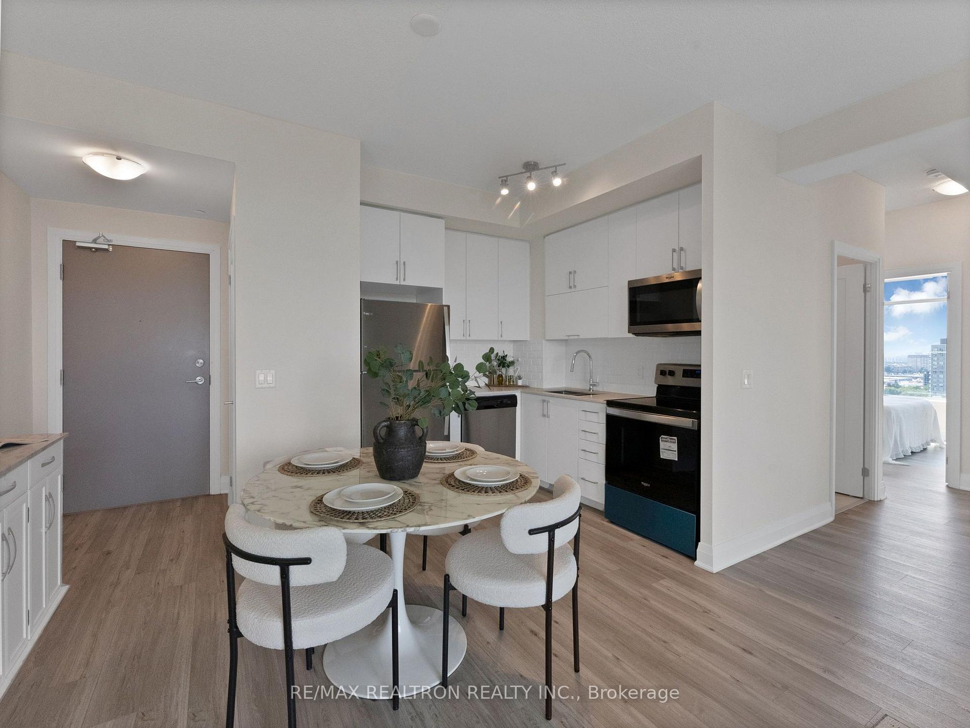 Photo 7 of Unit 1702, 3220 Sheppard Avenue E, Scarborough, Tam O'Shanter-Sullivan — HOMEH