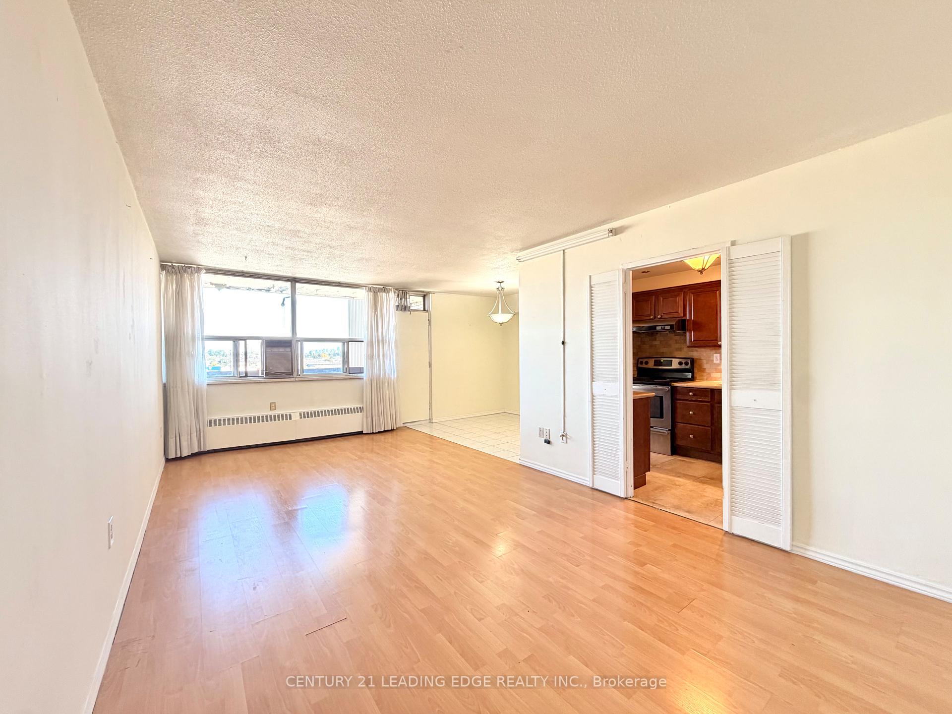 Photo 3 of Unit 1007, 1455 Lawrence Avenue W, North York, Brookhaven-Amesbury — HOMEH