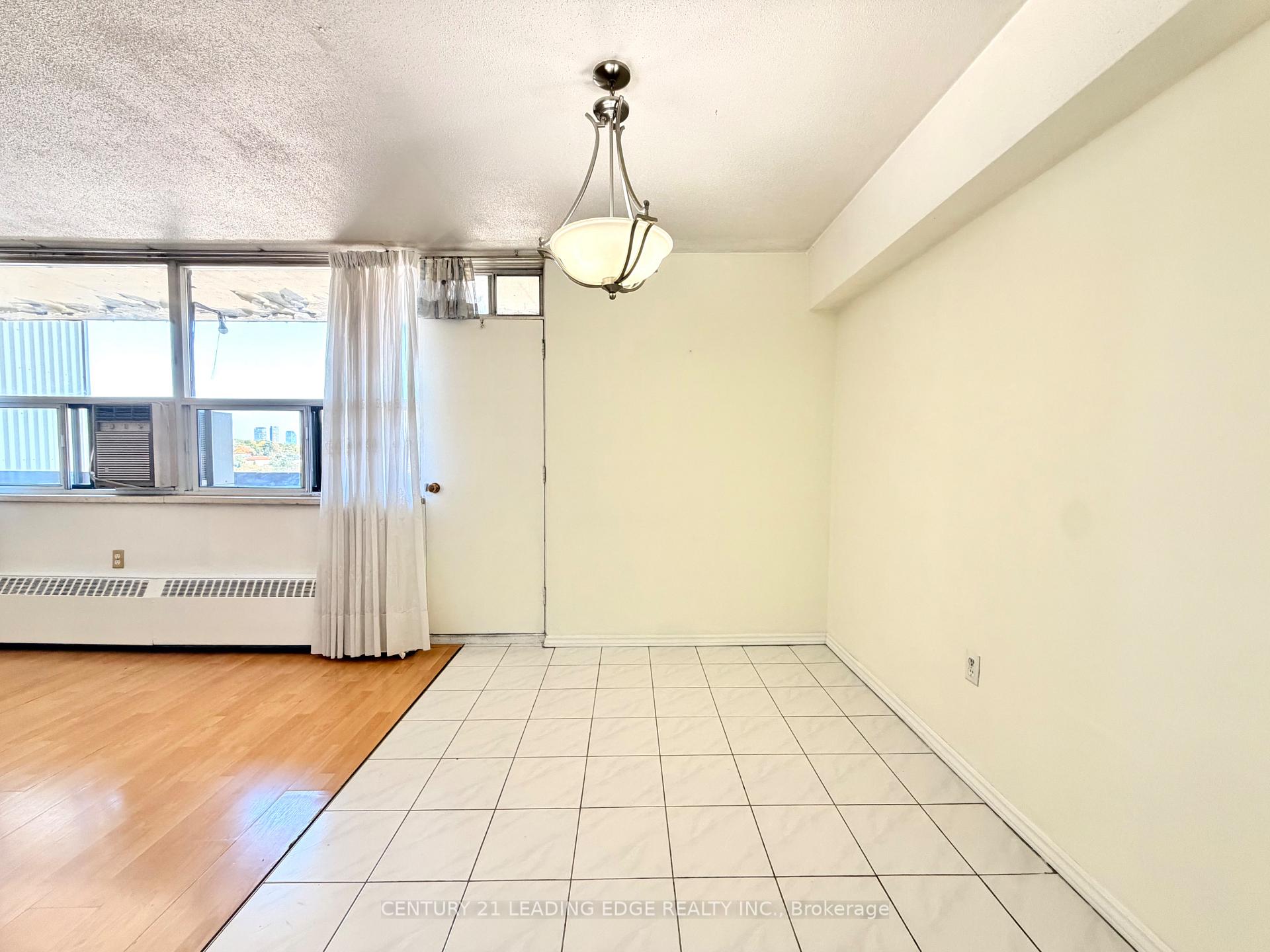 Photo 8 of Unit 1007, 1455 Lawrence Avenue W, North York, Brookhaven-Amesbury — HOMEH