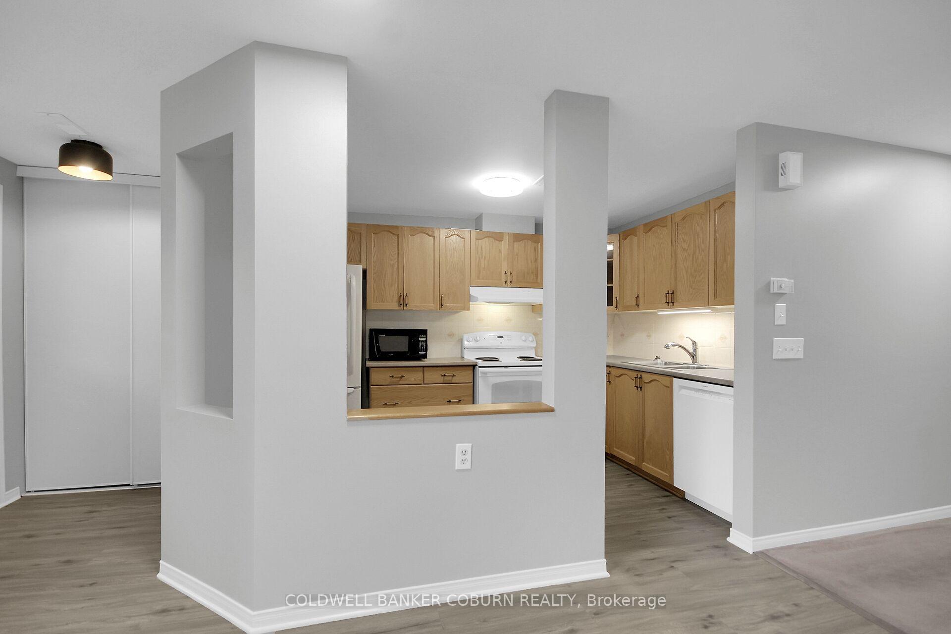 Photo 15 of Unit F, 10 Daybreak Street, Ottawa, Barrhaven East — HOMEH