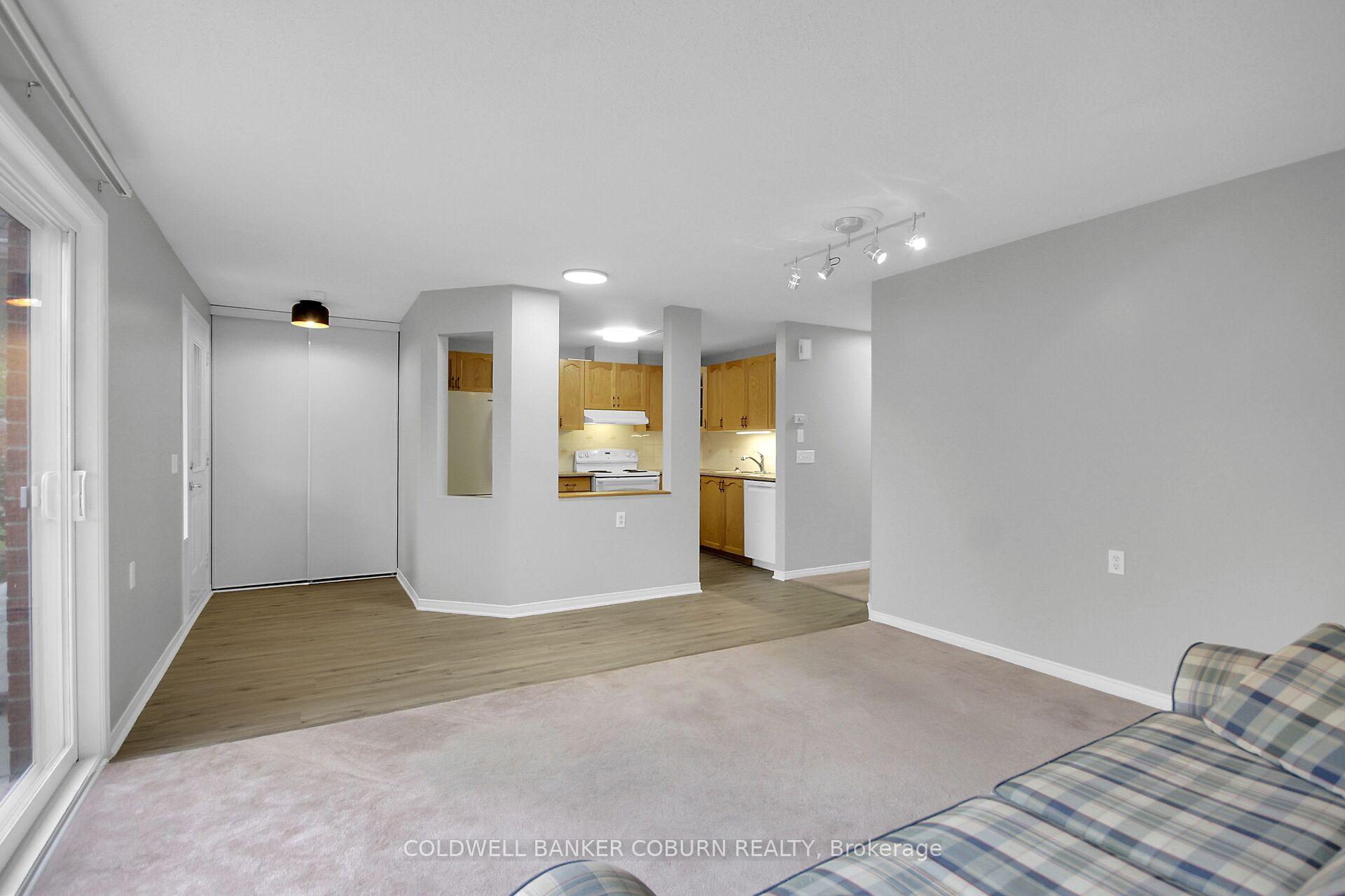 Photo 22 of Unit F, 10 Daybreak Street, Ottawa, Barrhaven East — HOMEH