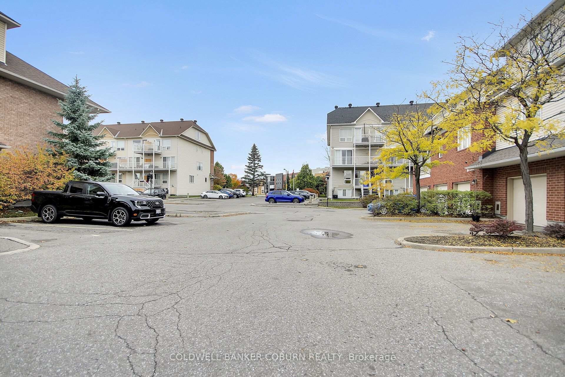 Photo 33 of Unit F, 10 Daybreak Street, Ottawa, Barrhaven East — HOMEH