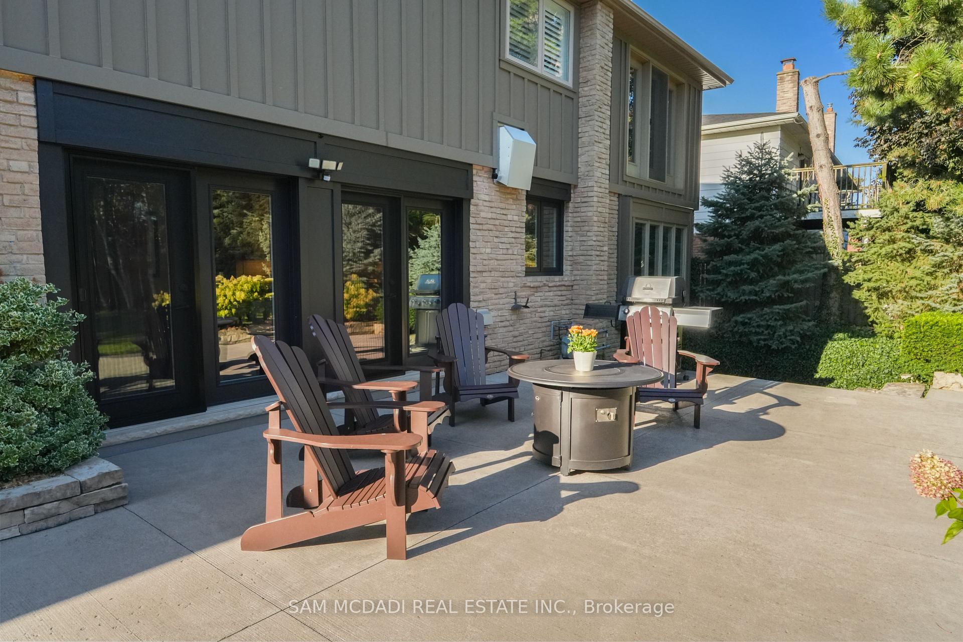 Photo 14 of 21 Kenninghall Boulevard, Mississauga, Streetsville — HOMEH