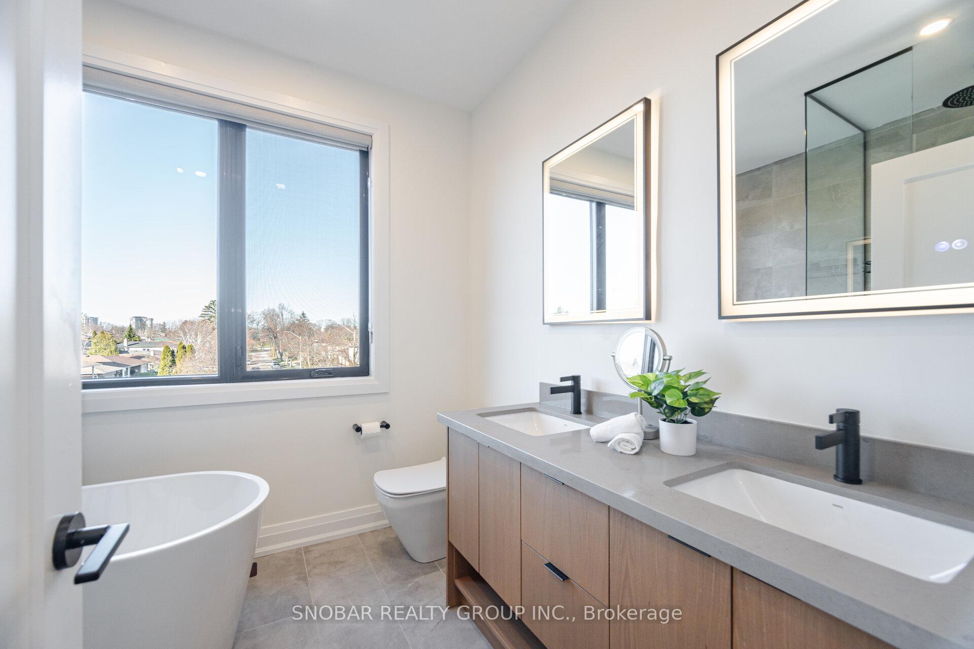Photo 22 of 720 Hillman Crescent, Mississauga, Applewood — HOMEH