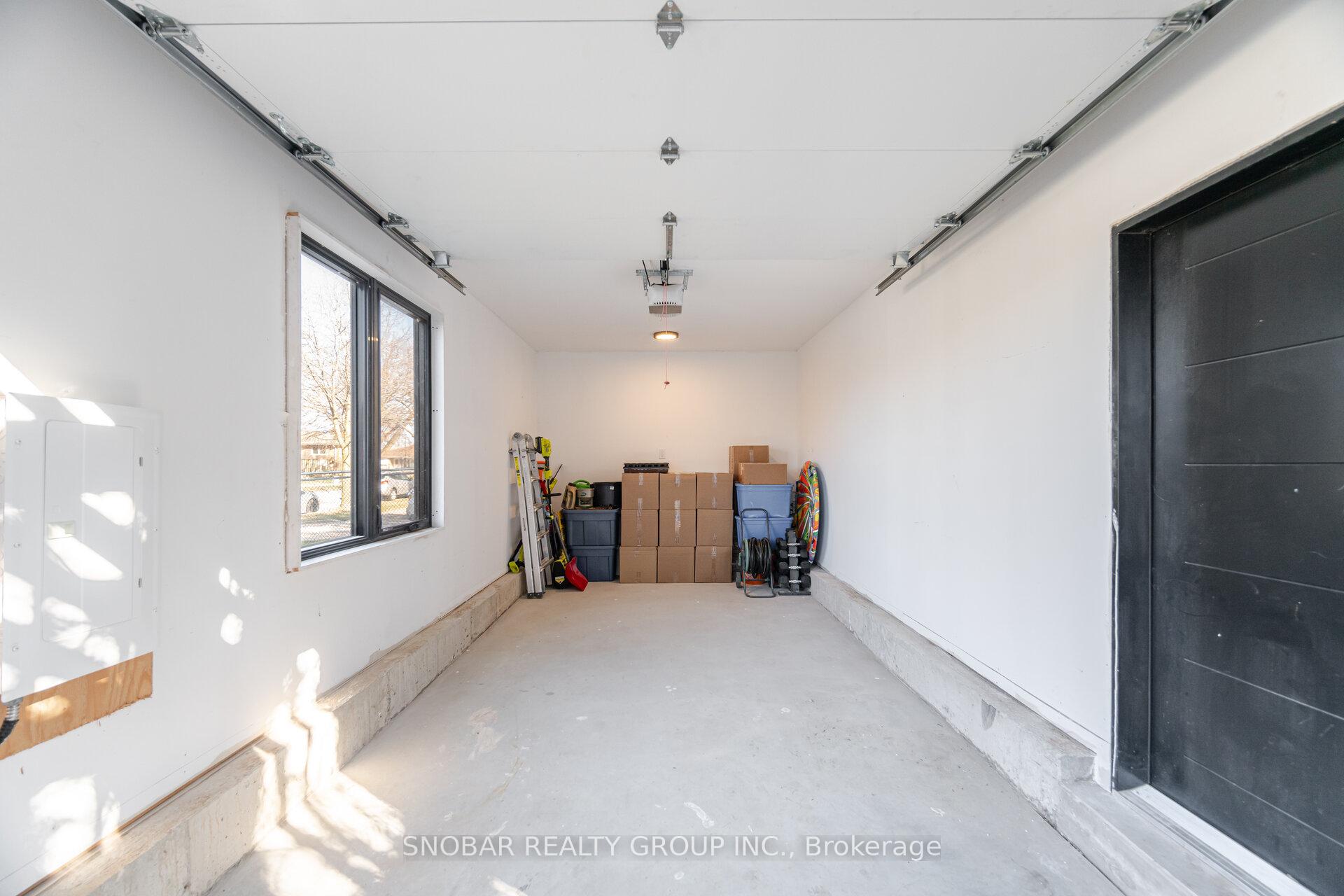 Photo 28 of 720 Hillman Crescent, Mississauga, Applewood — HOMEH
