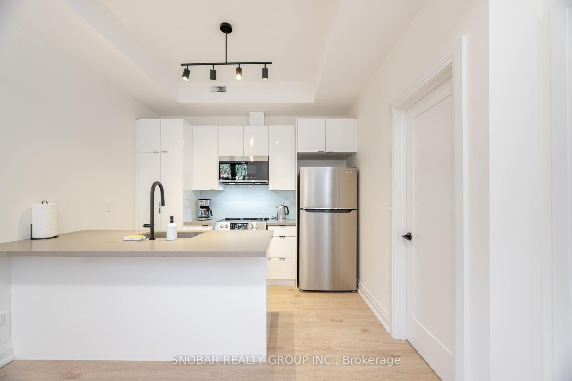 Photo 31 of 720 Hillman Crescent, Mississauga, Applewood — HOMEH