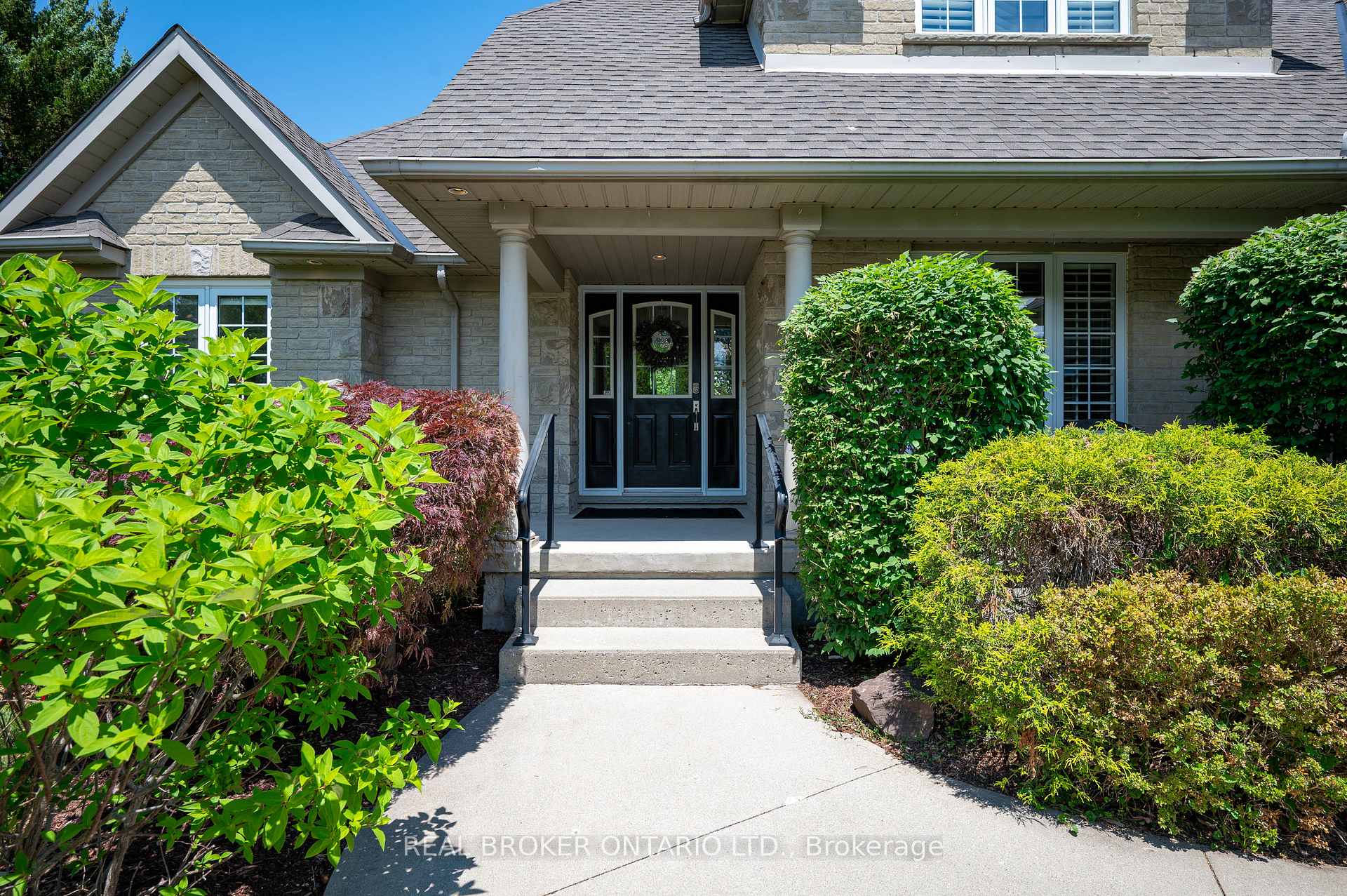Photo 14 of 6 Pioneer Tower Crescent, Kitchener — HOMEH