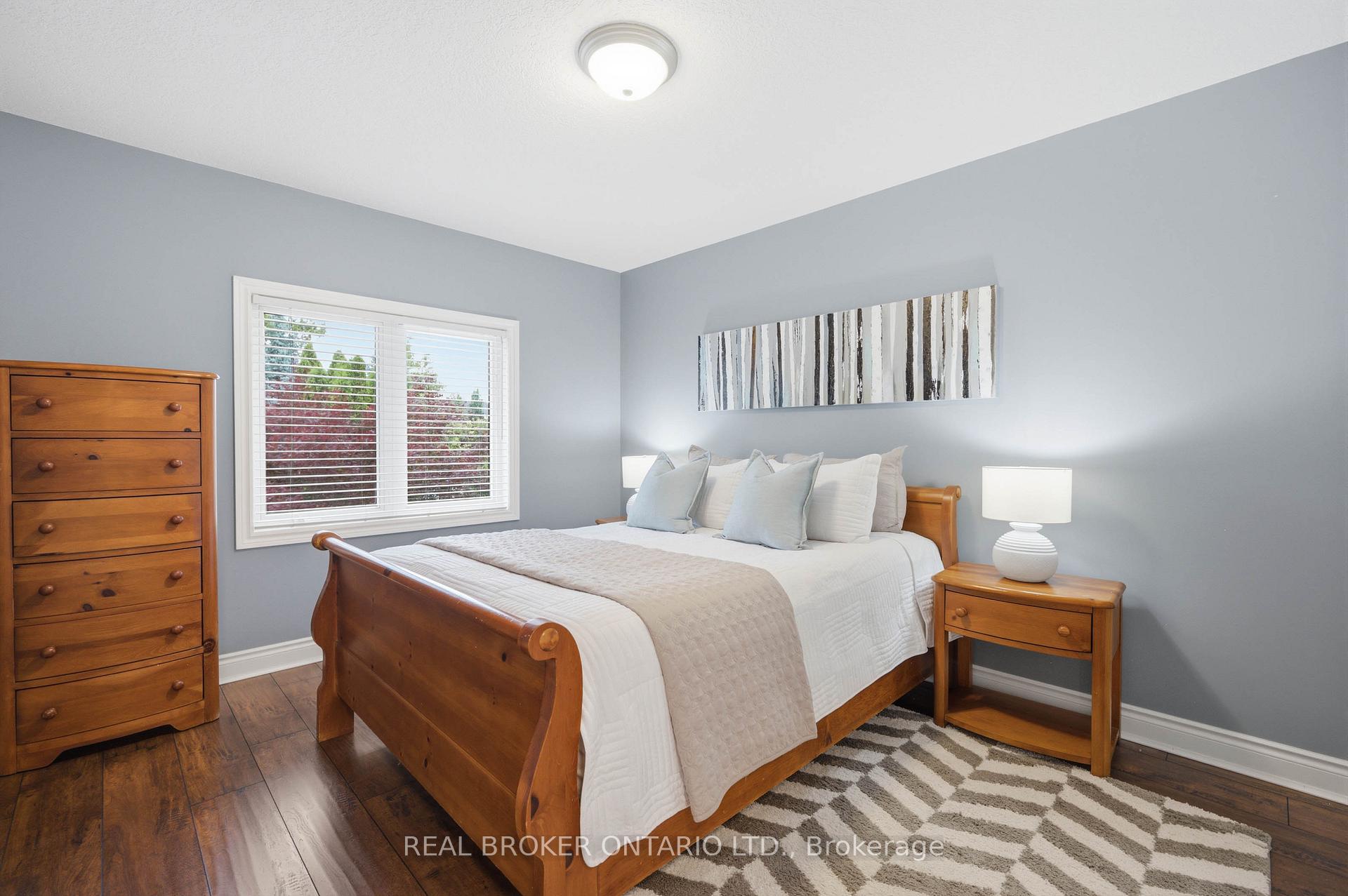 Photo 41 of 6 Pioneer Tower Crescent, Kitchener — HOMEH