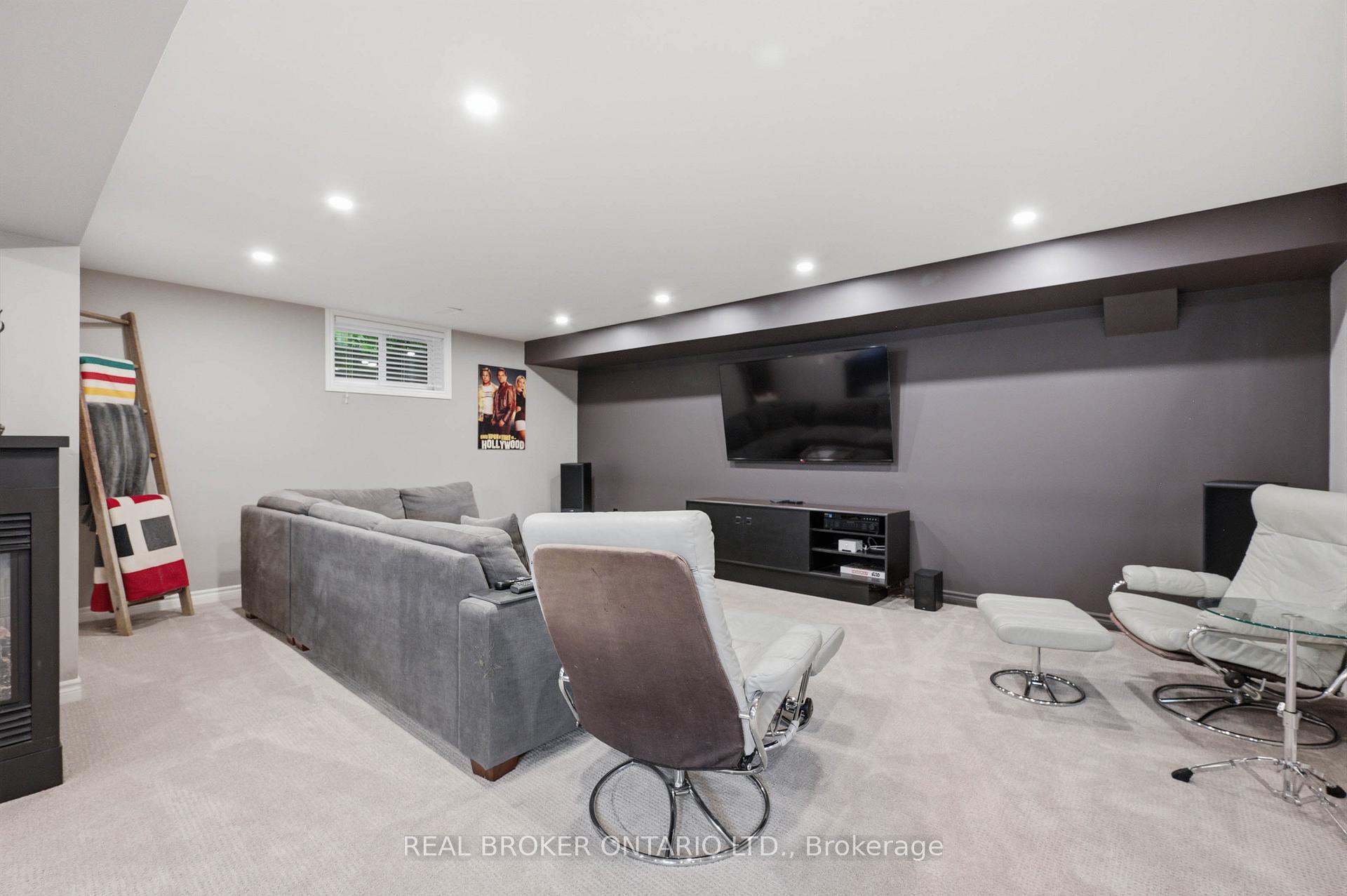 Photo 46 of 6 Pioneer Tower Crescent, Kitchener — HOMEH