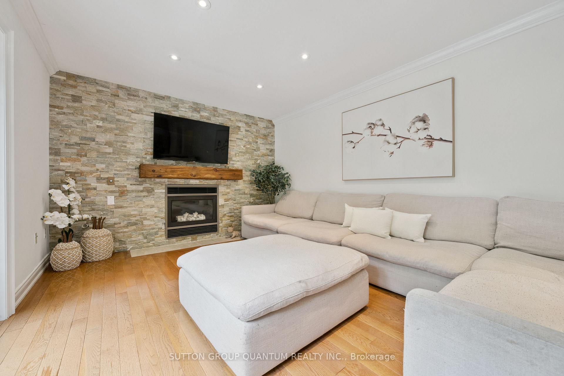 Photo 9 of 3092 Shannon Crescent, Oakville, Bronte — HOMEH