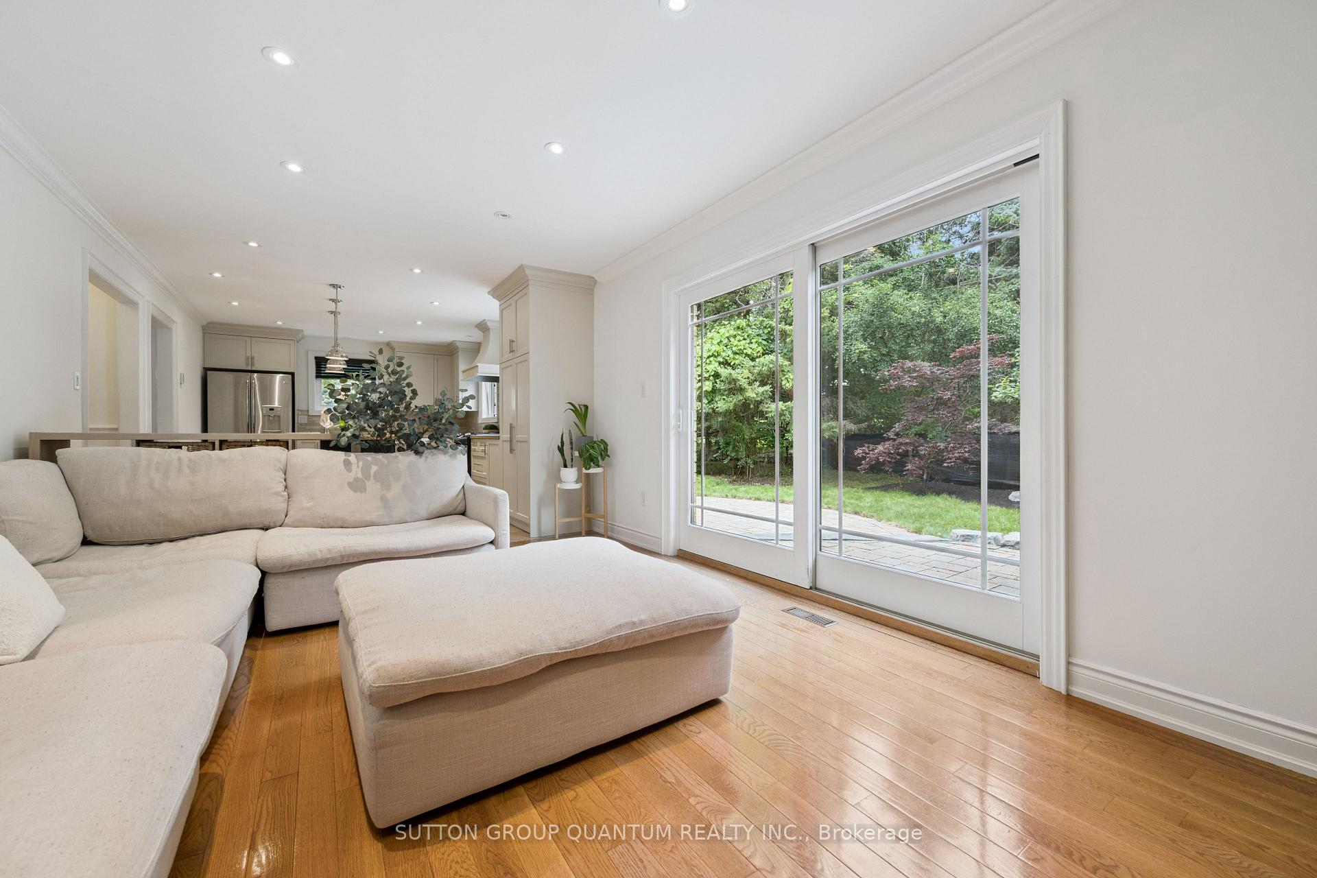Photo 11 of 3092 Shannon Crescent, Oakville, Bronte — HOMEH