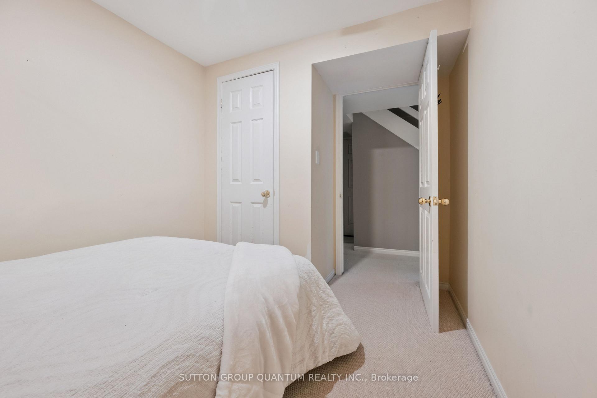 Photo 35 of 3092 Shannon Crescent, Oakville, Bronte — HOMEH